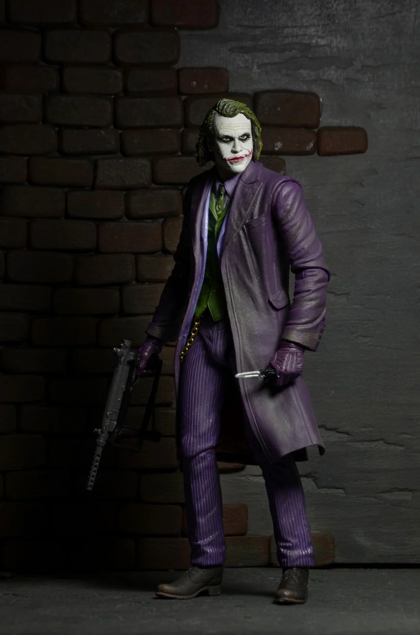 The Joker 1/4 Scale Action Figure - Heath Ledger The Dark Knight - Image 3