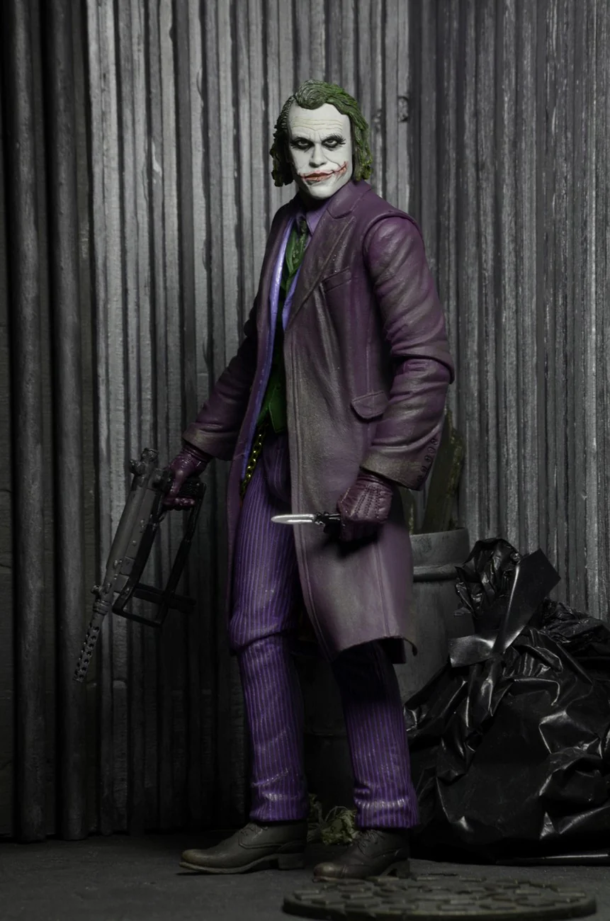The Joker 1/4 Scale Action Figure - Heath Ledger The Dark Knight - Image 4