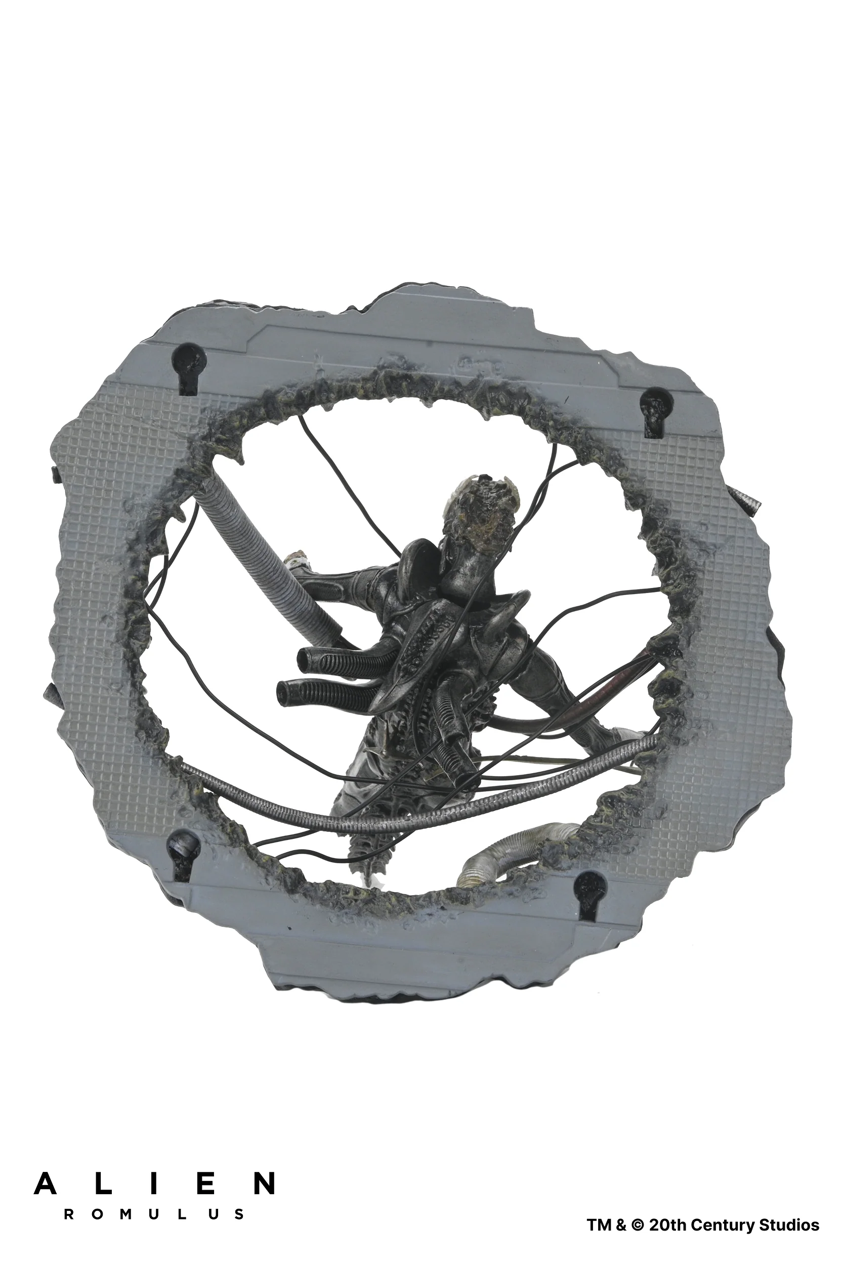 Alien: Romulus - Deluxe Suspended Lab Xenomorph XX121 7" Scale Action Figure - Image 10
