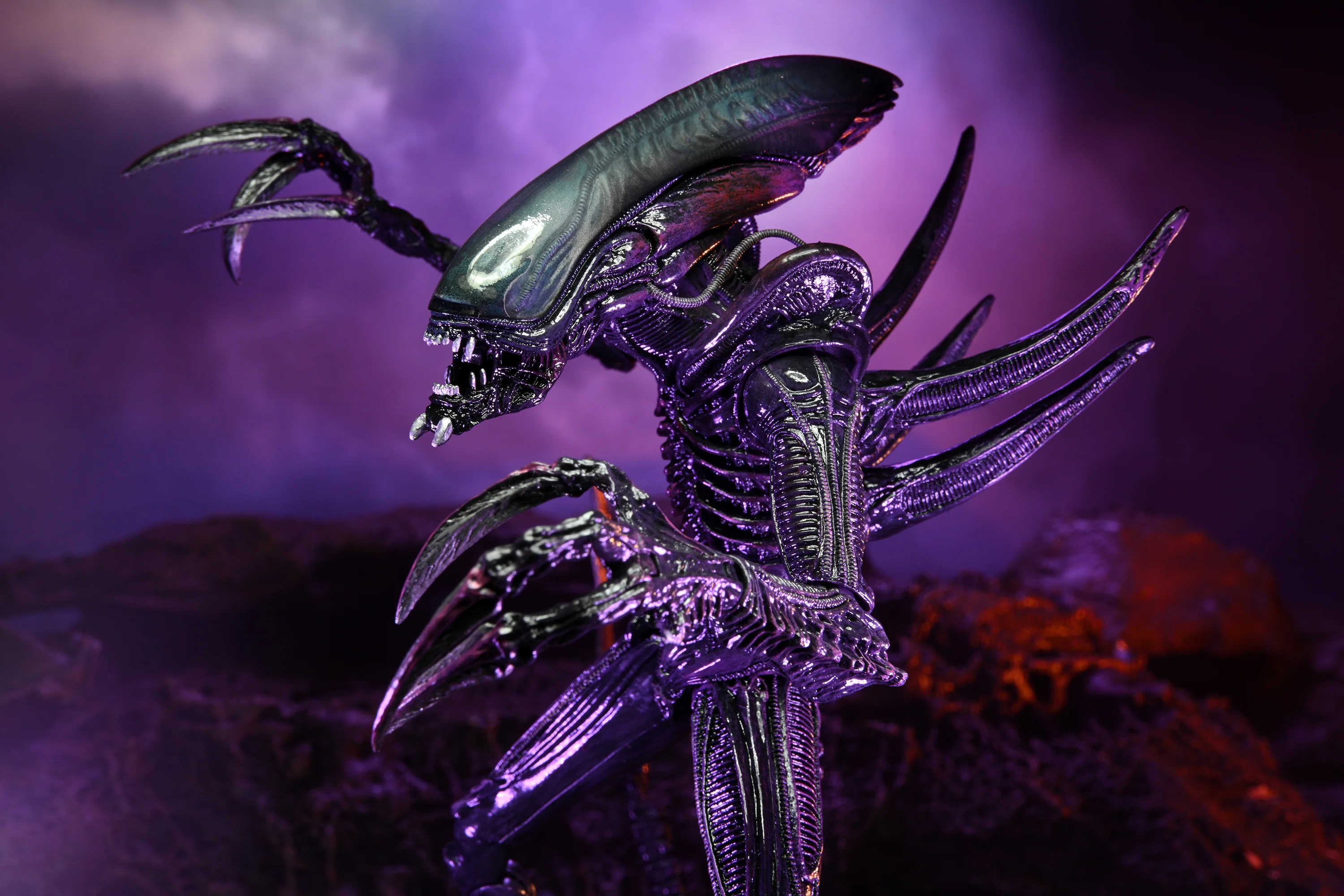 Alien vs Predator - Razor Claws Alien (Movie Deco) 7" Scale Action Figure - Image 12