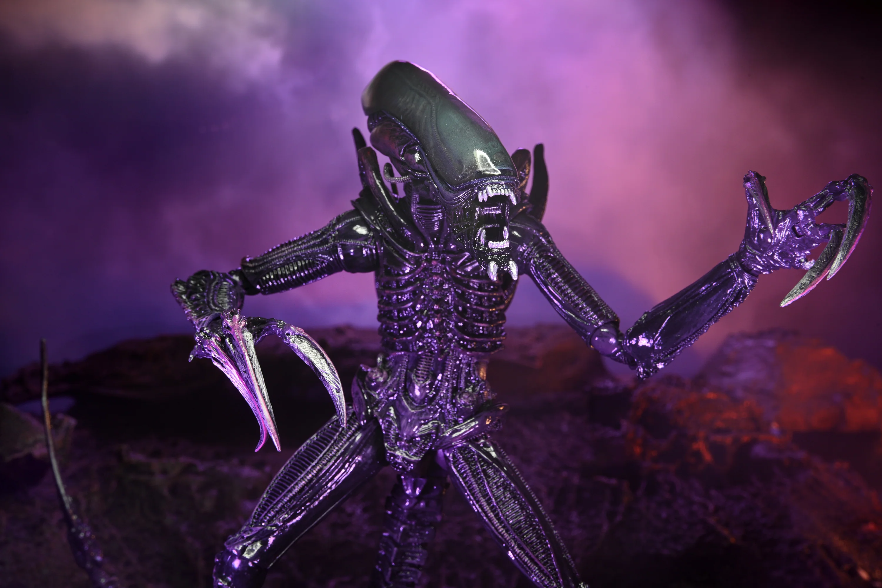 Alien vs Predator - Razor Claws Alien (Movie Deco) 7" Scale Action Figure - Image 8