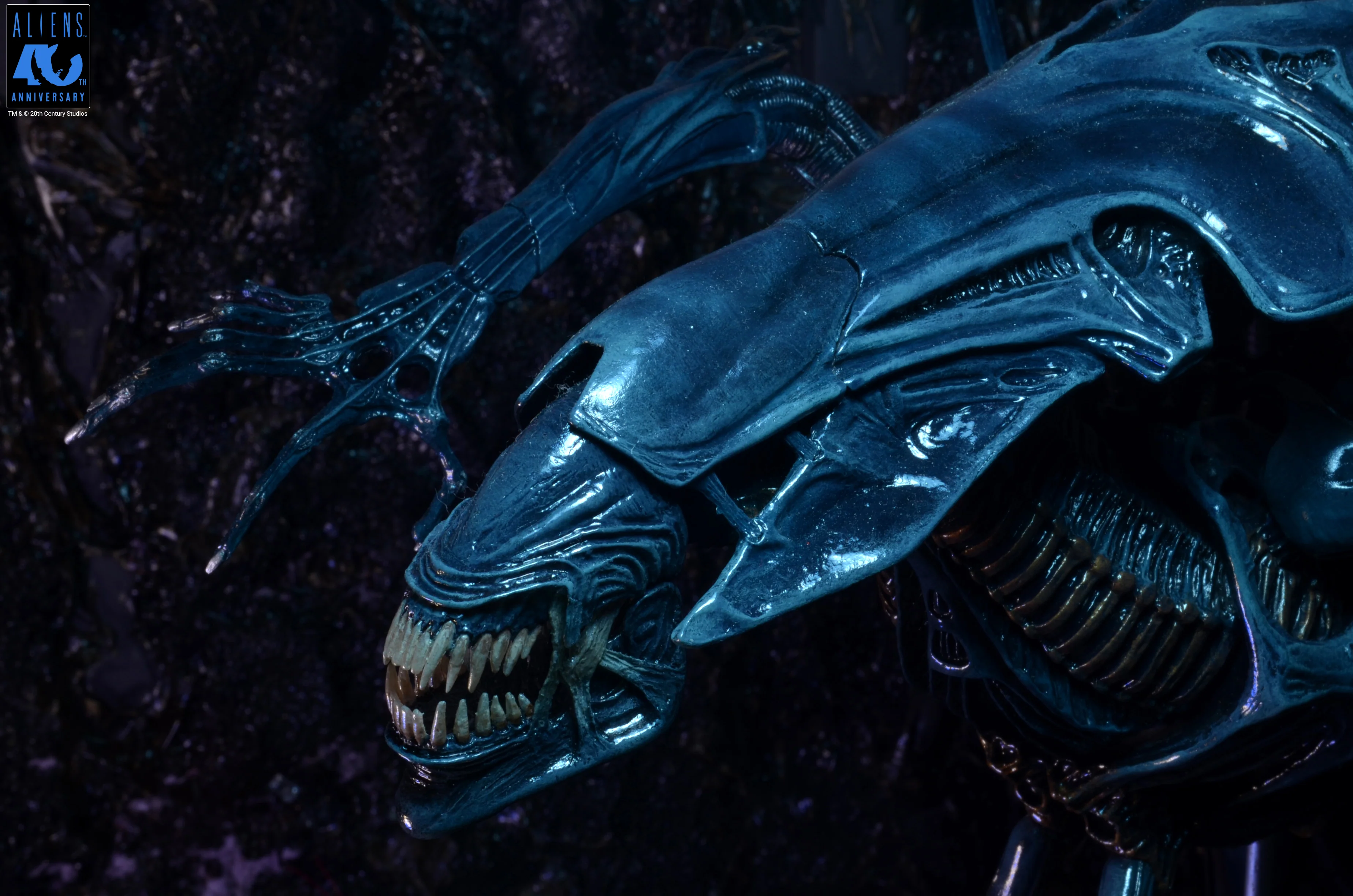 Aliens - 40th Anniversary Alien Queen Ultra Deluxe Boxed Figure (PRE-ORDER) - Image 8
