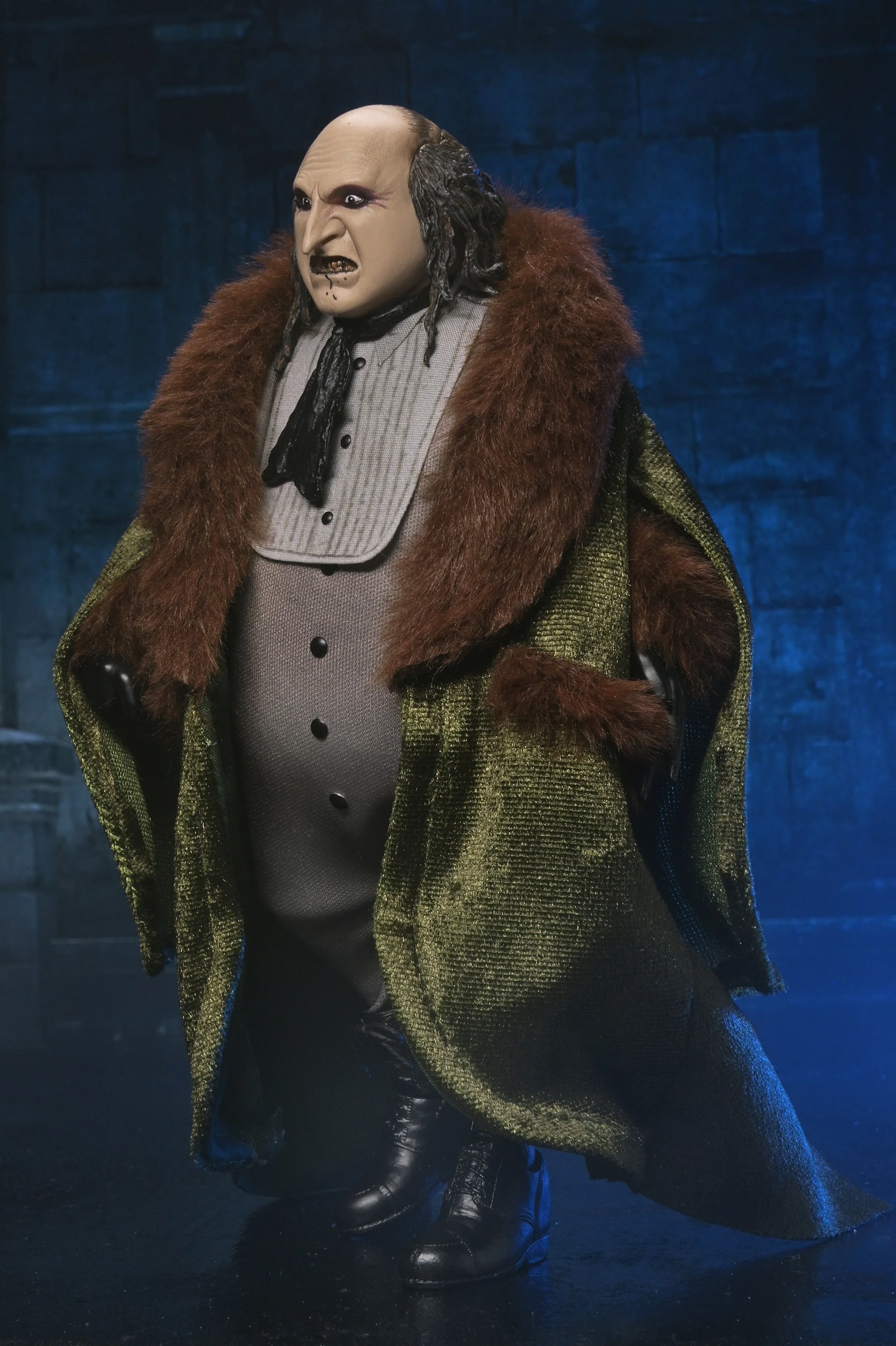 Batman Returns - The Penguin 8” Clothed Action Figure (PRE-ORDER) - Image 7