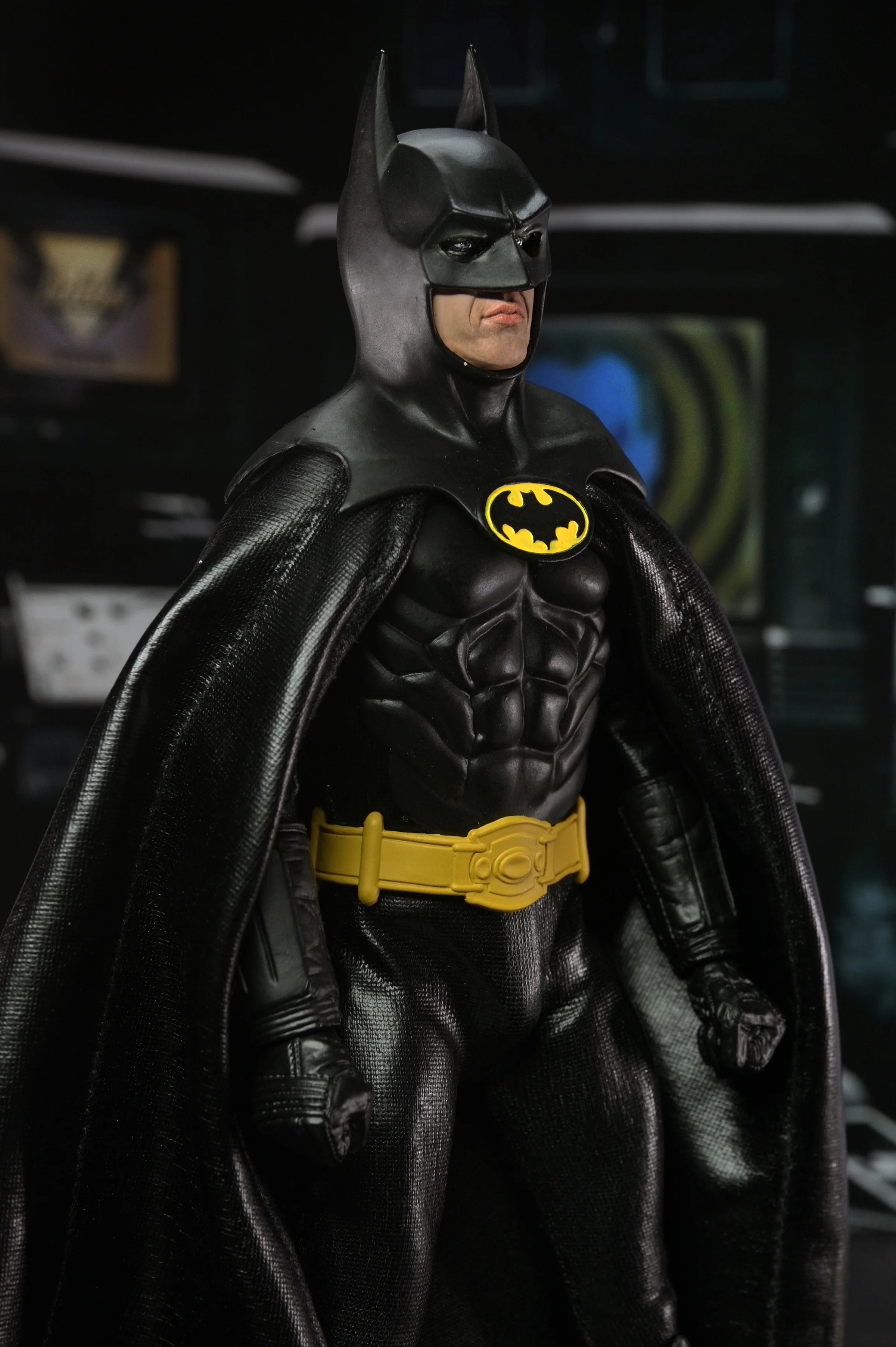 Batman (1989 Film) & Batman Returns 8" Clothed Action Figure Bundle - Batman, Catwoman & The Penguin - Image 5