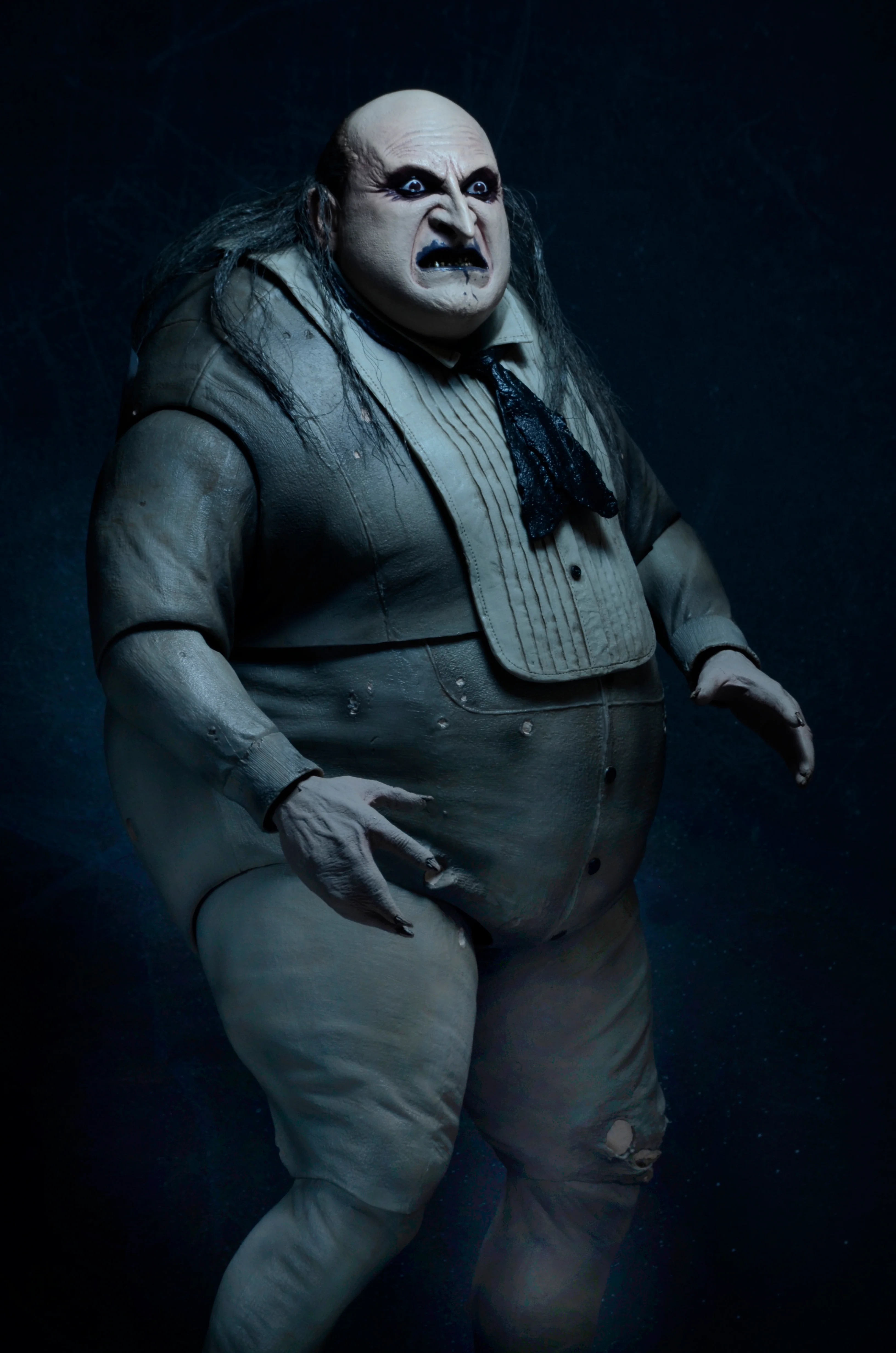 Batman Returns - 1/4 Scale Action Figure - Penguin (Danny Devito) - Image 6