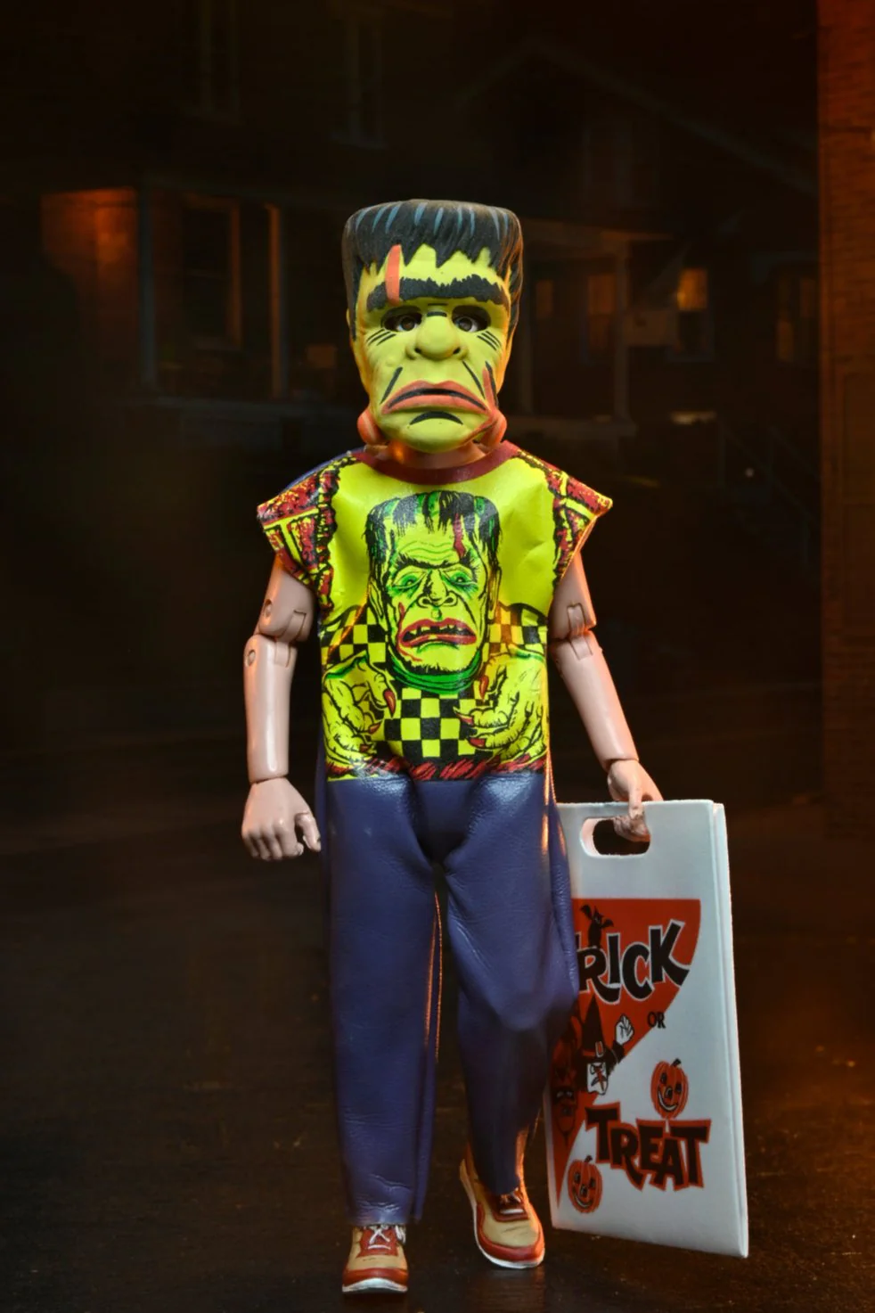 Ben Cooper Costume Kids Collection - Series 1 Bundle Glow-in-the-Dark Costumed Action Figures (Creature, Dracula, Frankenstein, Phantom, Vampire Girl) - Image 22