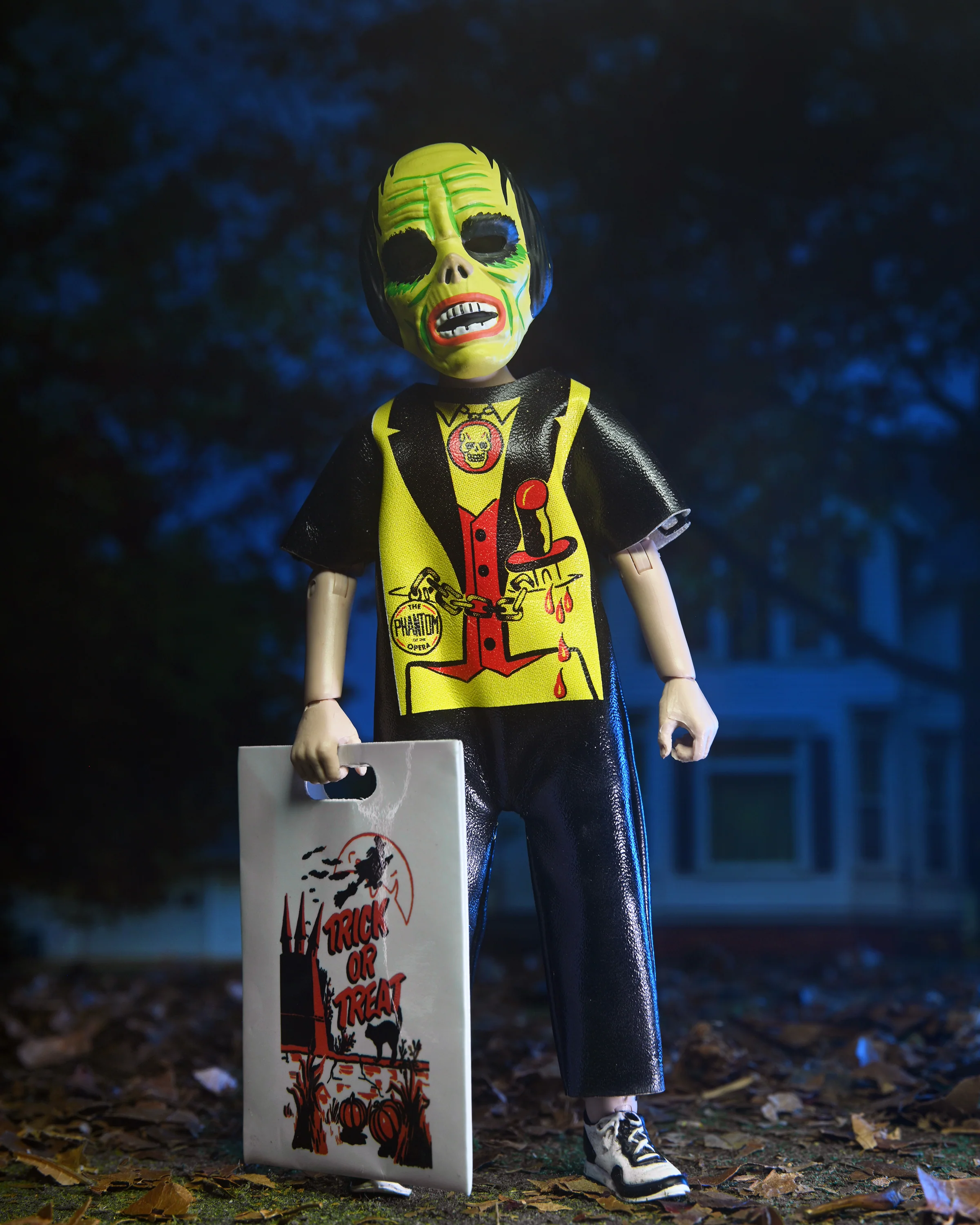 Ben Cooper Costume Kids Collection - Series 2 Costumed Action Figure Bundle (Devil V.2, Dracula, Vampire Girl, Phantom & Witch) - Image 15