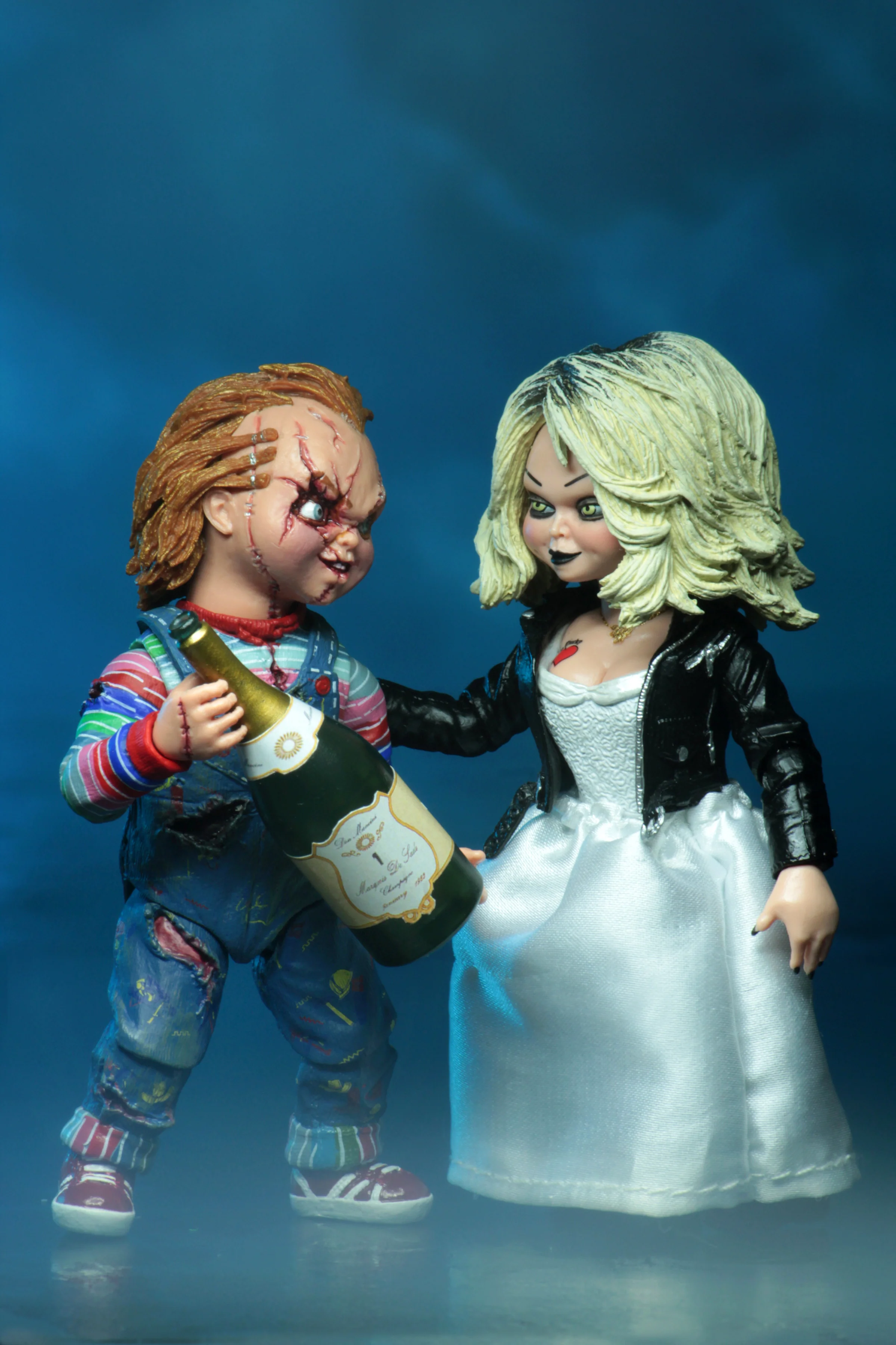 Bride of Chucky - Ultimate Chucky & Tiffany 7" Scale Action Figure (2-Pack) - Image 3