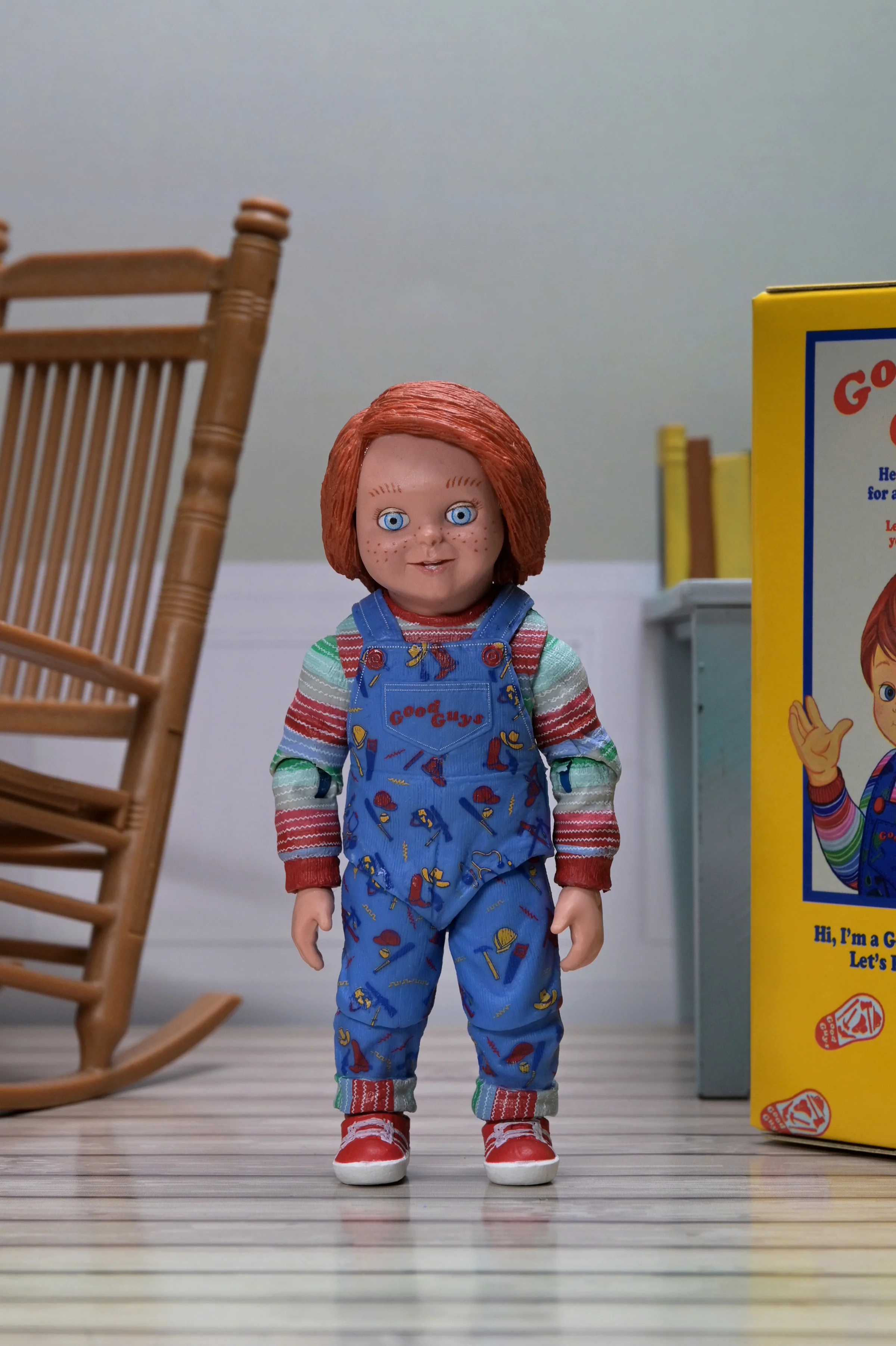 Child's Play 2 - Ultimate Chucky 7” Scale Action Figure - Image 4