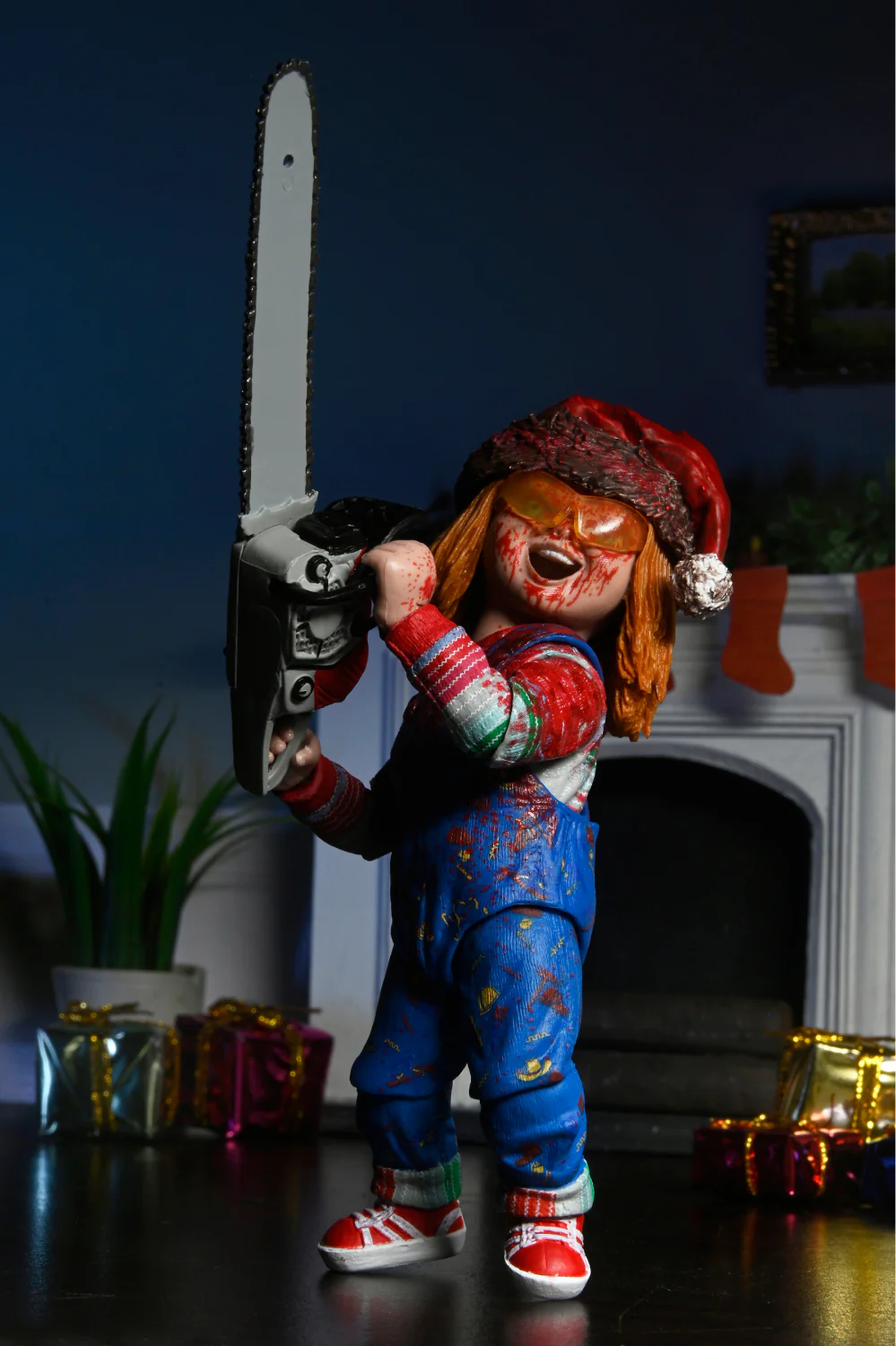 Chucky (TV Series) - Ultimate Chucky 7” Scale Action Figure (Holiday Edition) - Image 6
