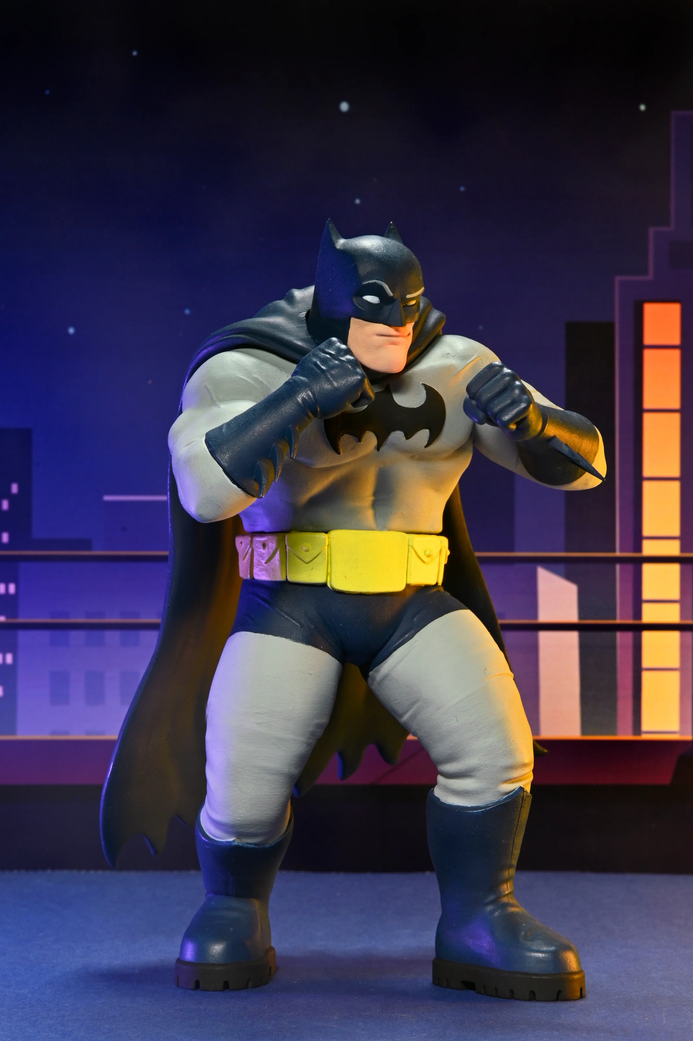 DC Comics (Classic Comics) - Toony Classics Batman 6" Scale Action Figure (Blue Suit) - Image 2