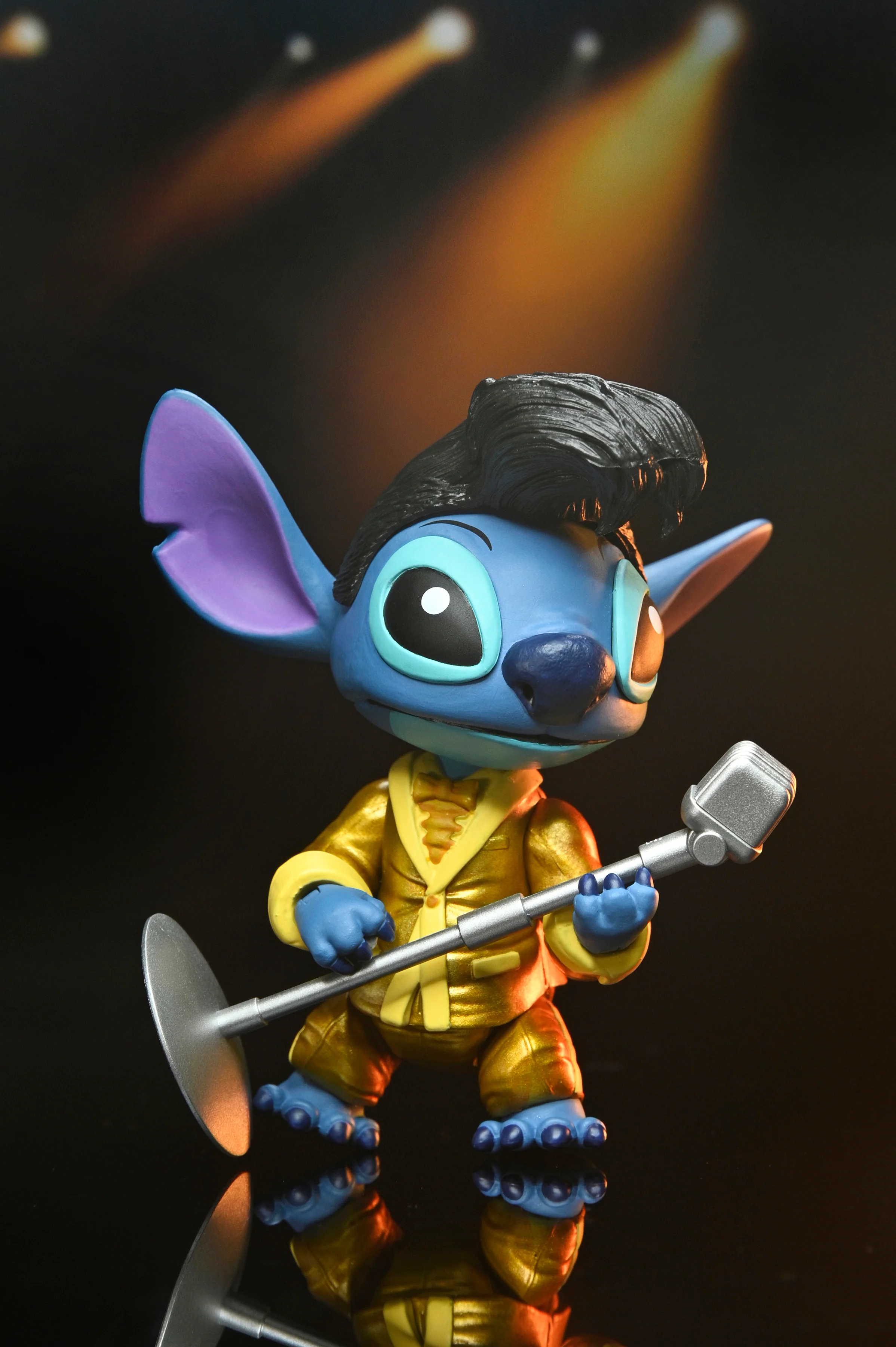 Disney Stitch - Ultimate Gold Suit Elvis 7" Scale Action Figure