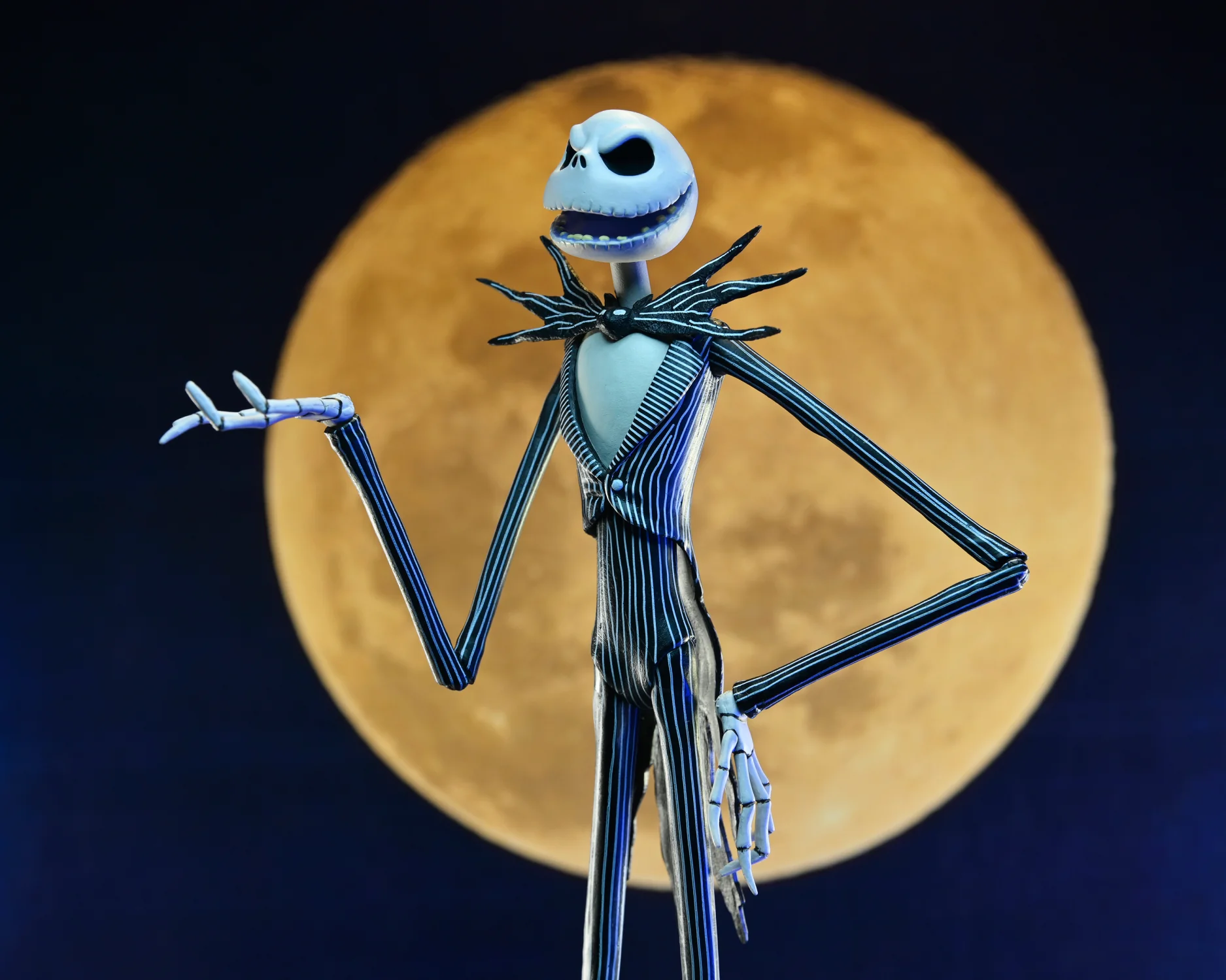 Disney Tim Burton’s The Nightmare Before Christmas - Ultimate Jack Skellington 7” Scale Action Figure - Image 7