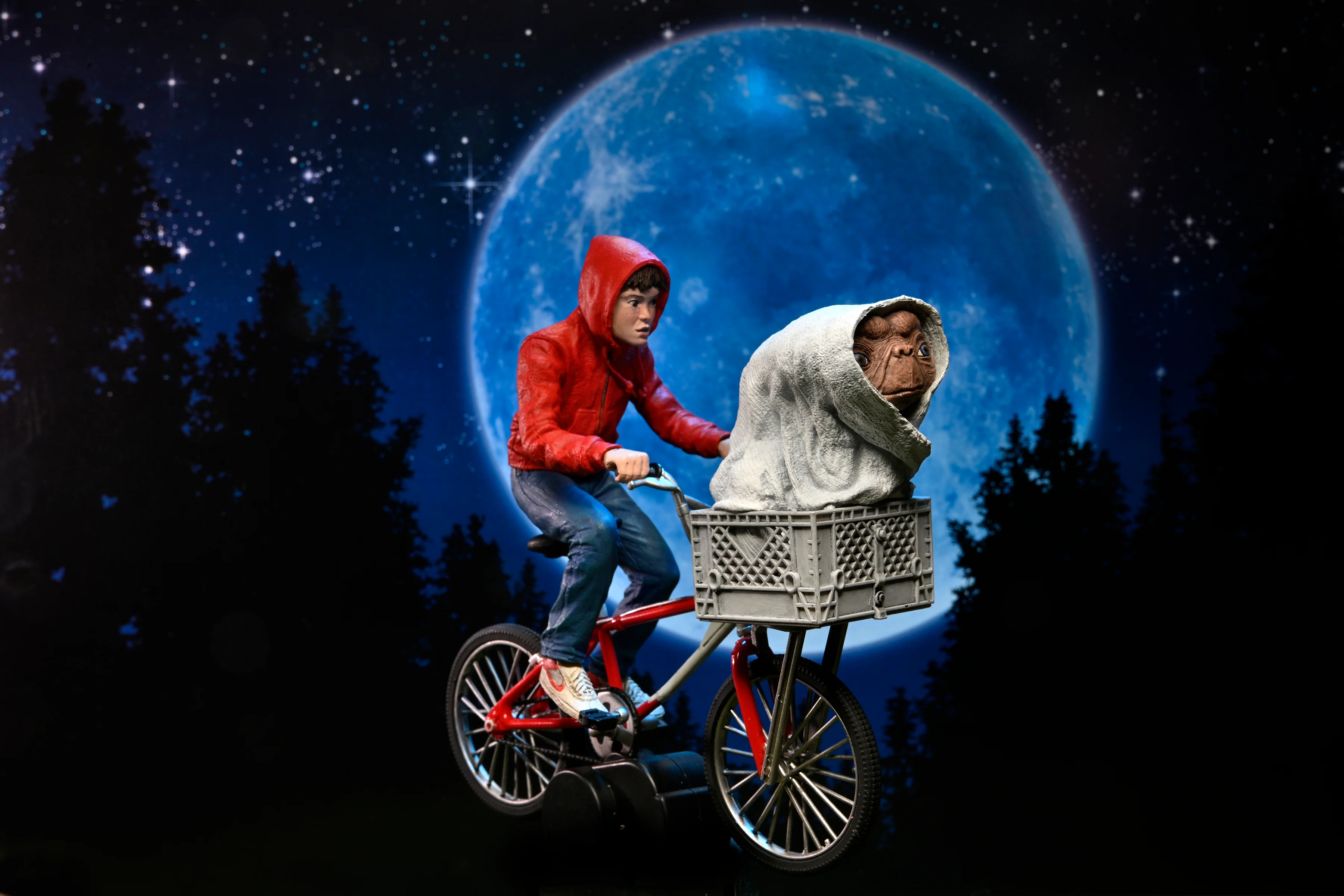 E.T. The Extra-Terrestrial - Elliott & E.T. on Bicycle (40th Anniversary) 7" Scale Action Figure - Image 14