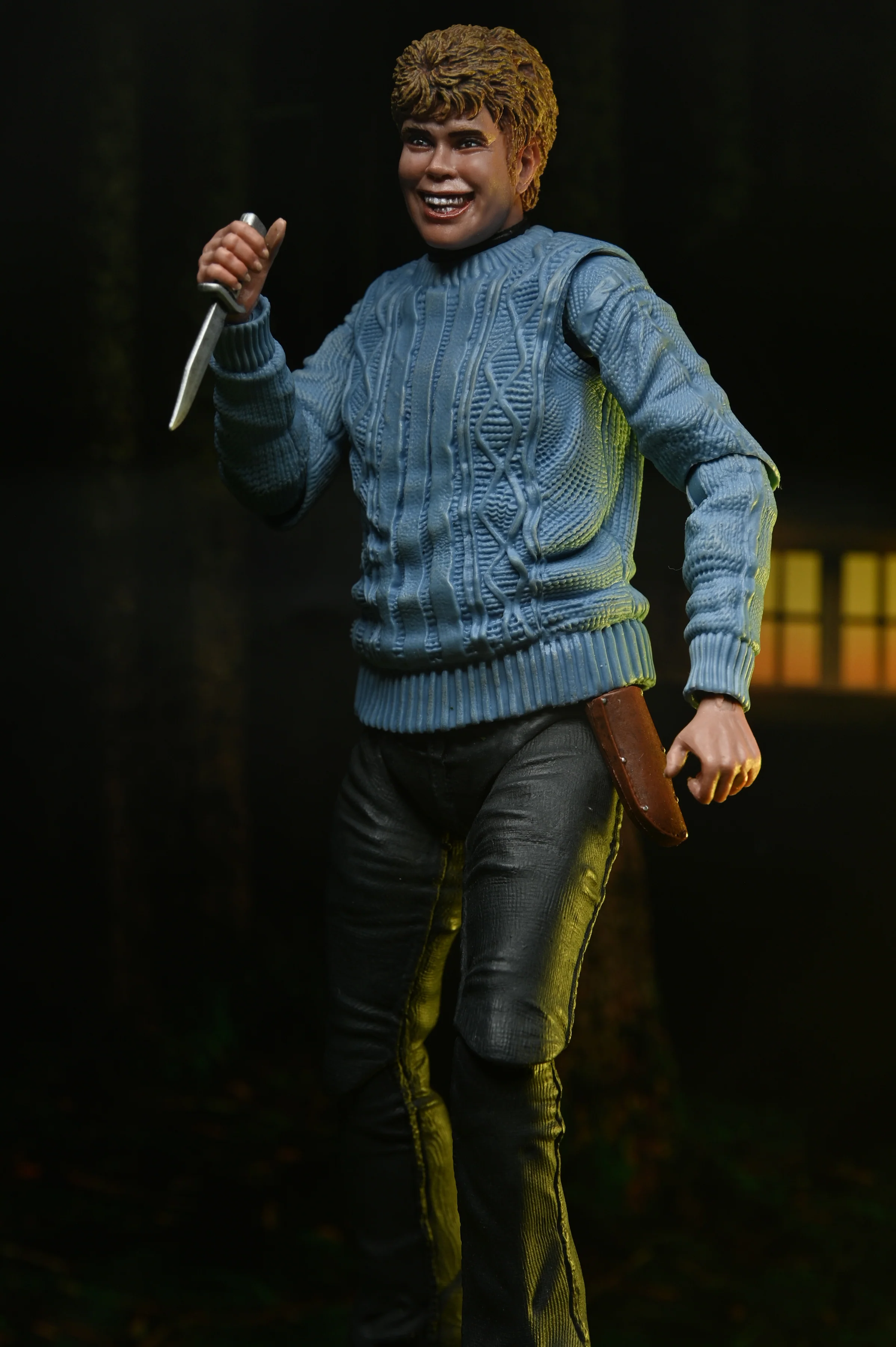 Friday the 13th - Ultimate Pamela Voorhees 7" Scale Action Figure - Image 3
