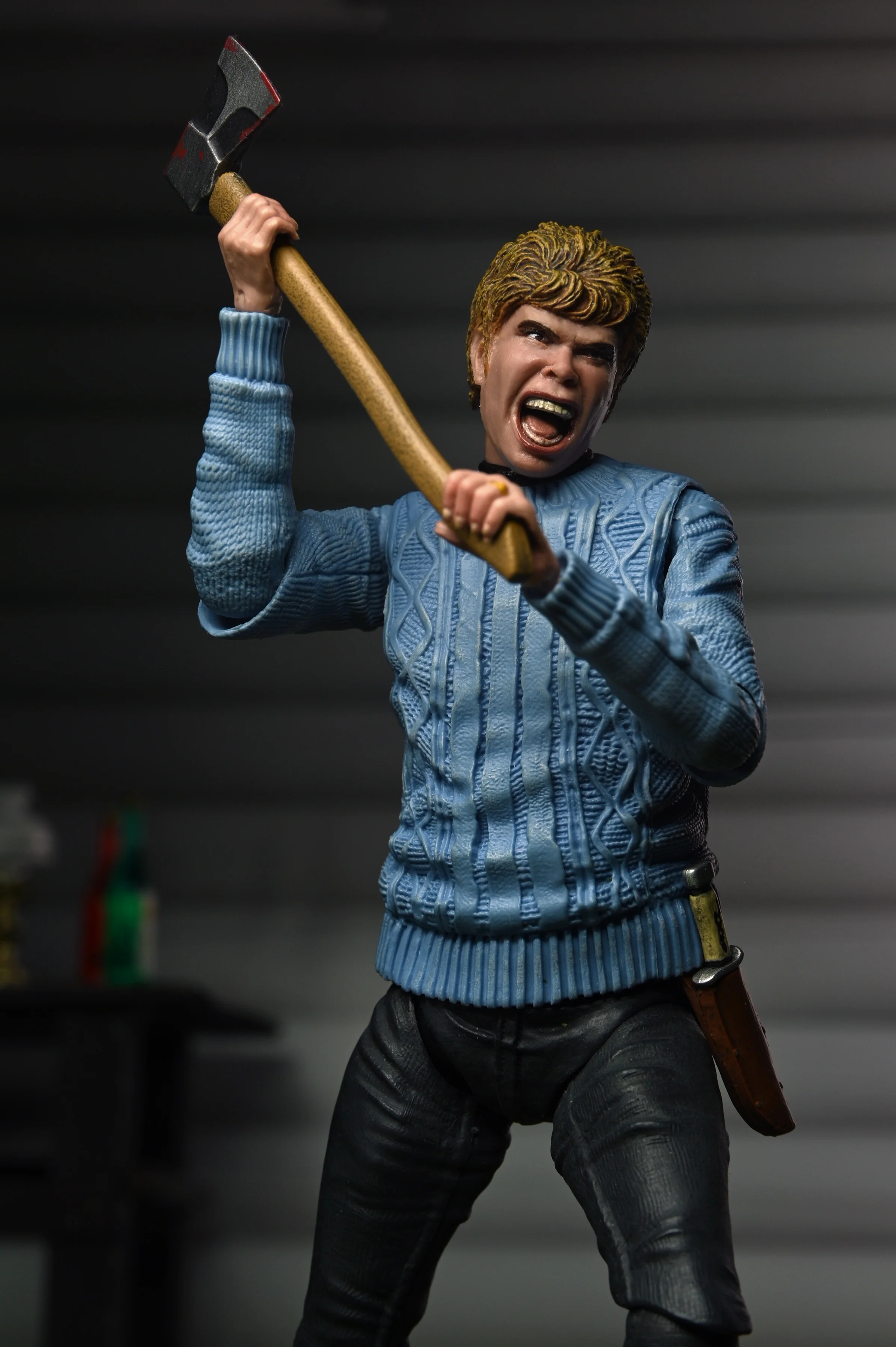 Friday the 13th - Ultimate Pamela Voorhees 7" Scale Action Figure - Image 4