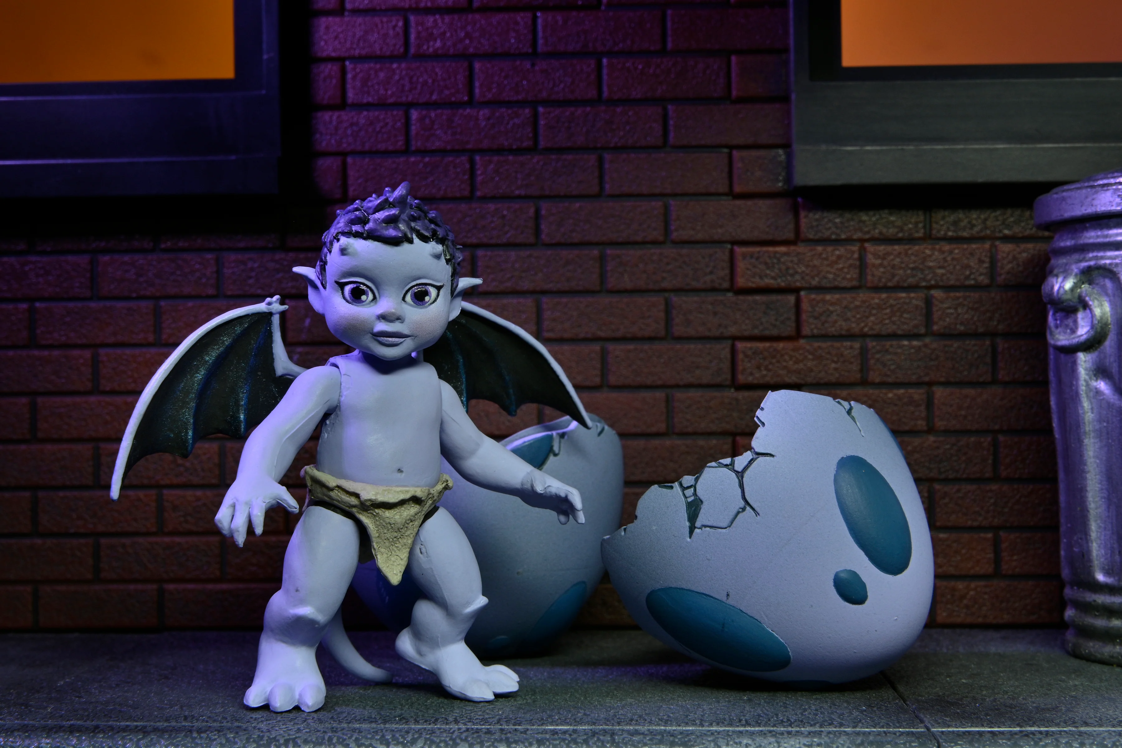 Gargoyles- Ultimate Angela 7" Scale Action Figure - Image 7