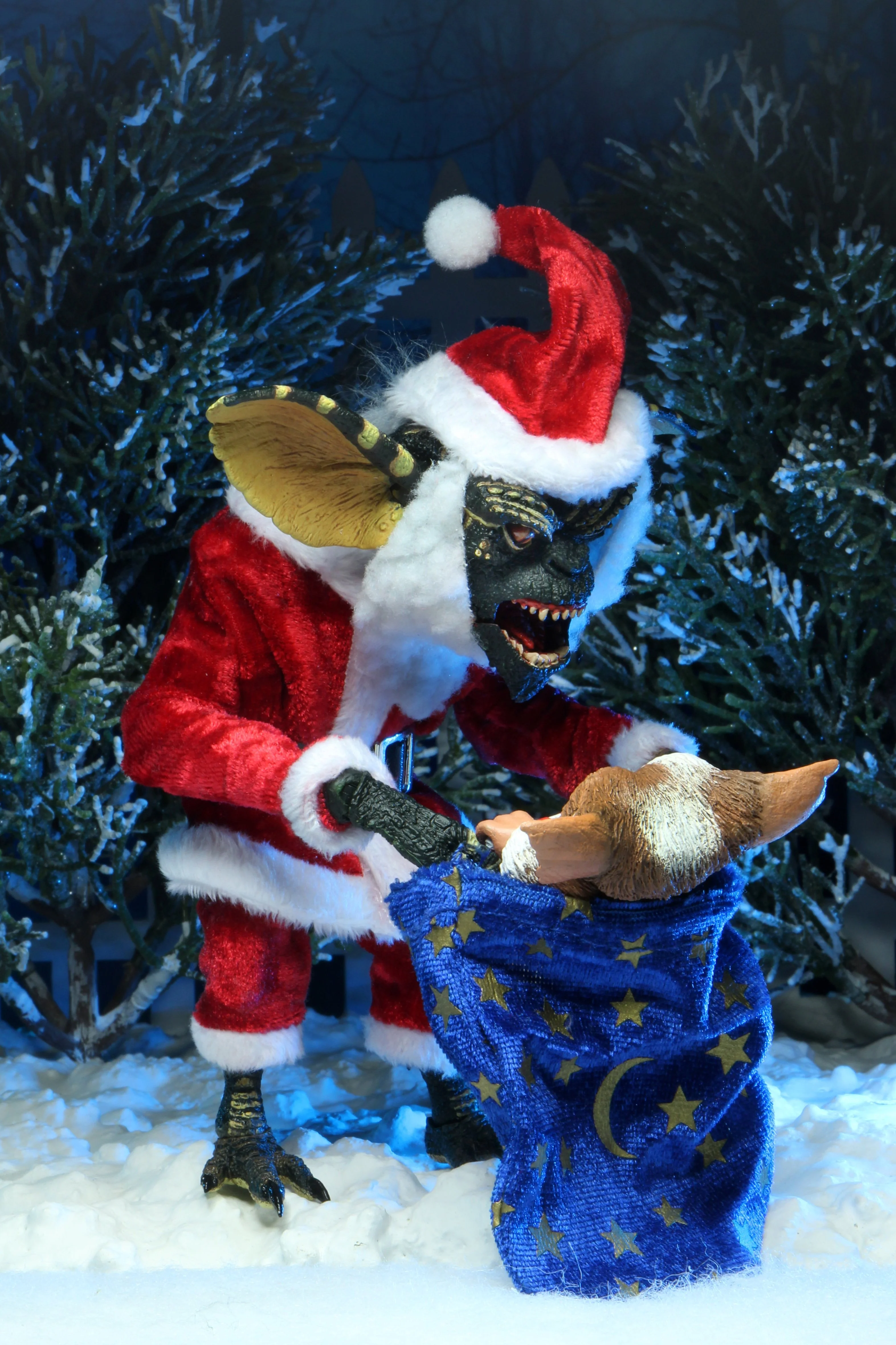 Gremlins - Santa Stripe & Gizmo 7" Scale Action Figure - Image 2