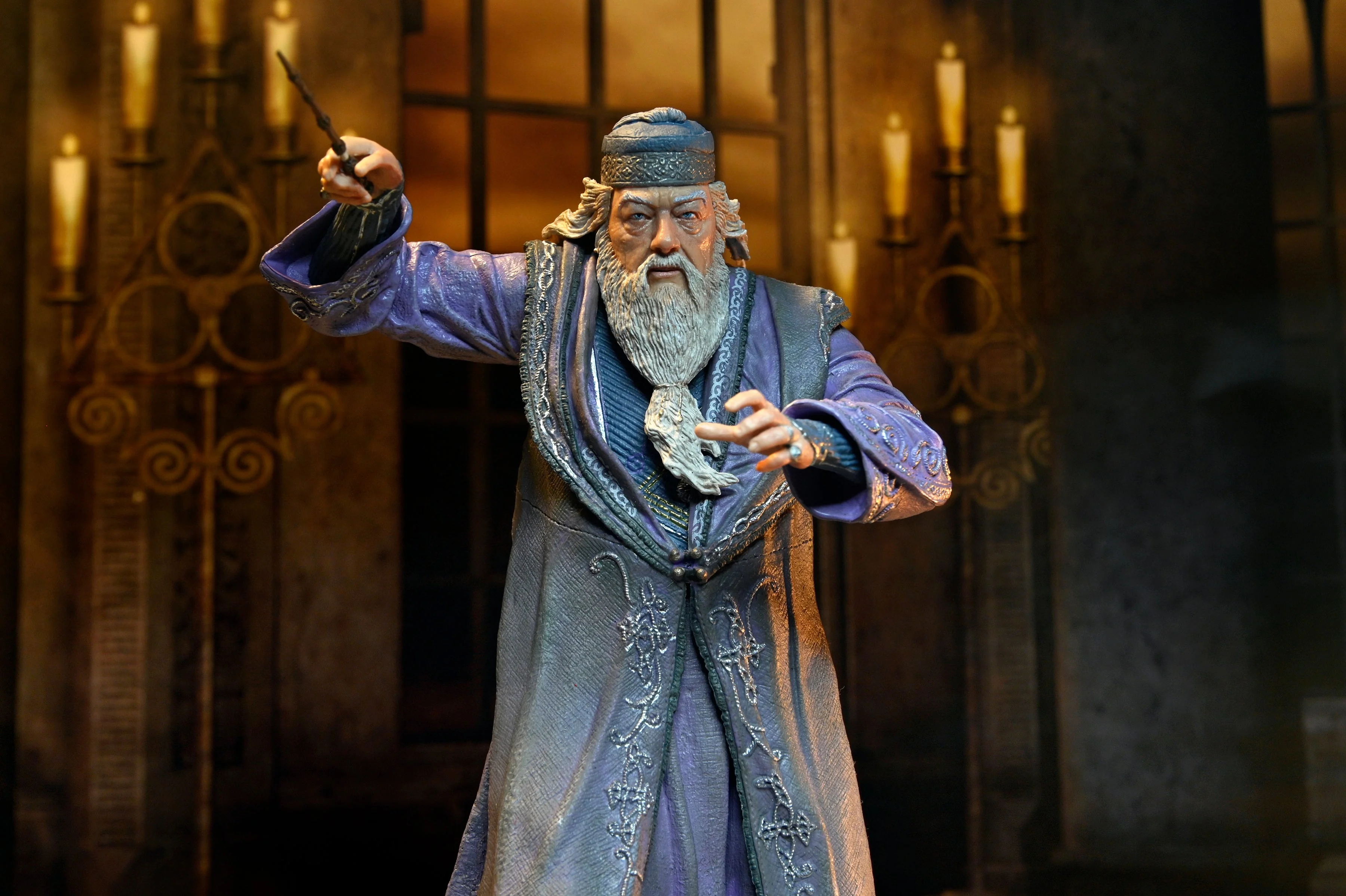 Harry Potter - Legacy Collection Albus Dumbledore 7" Scale Action Figure - Image 5