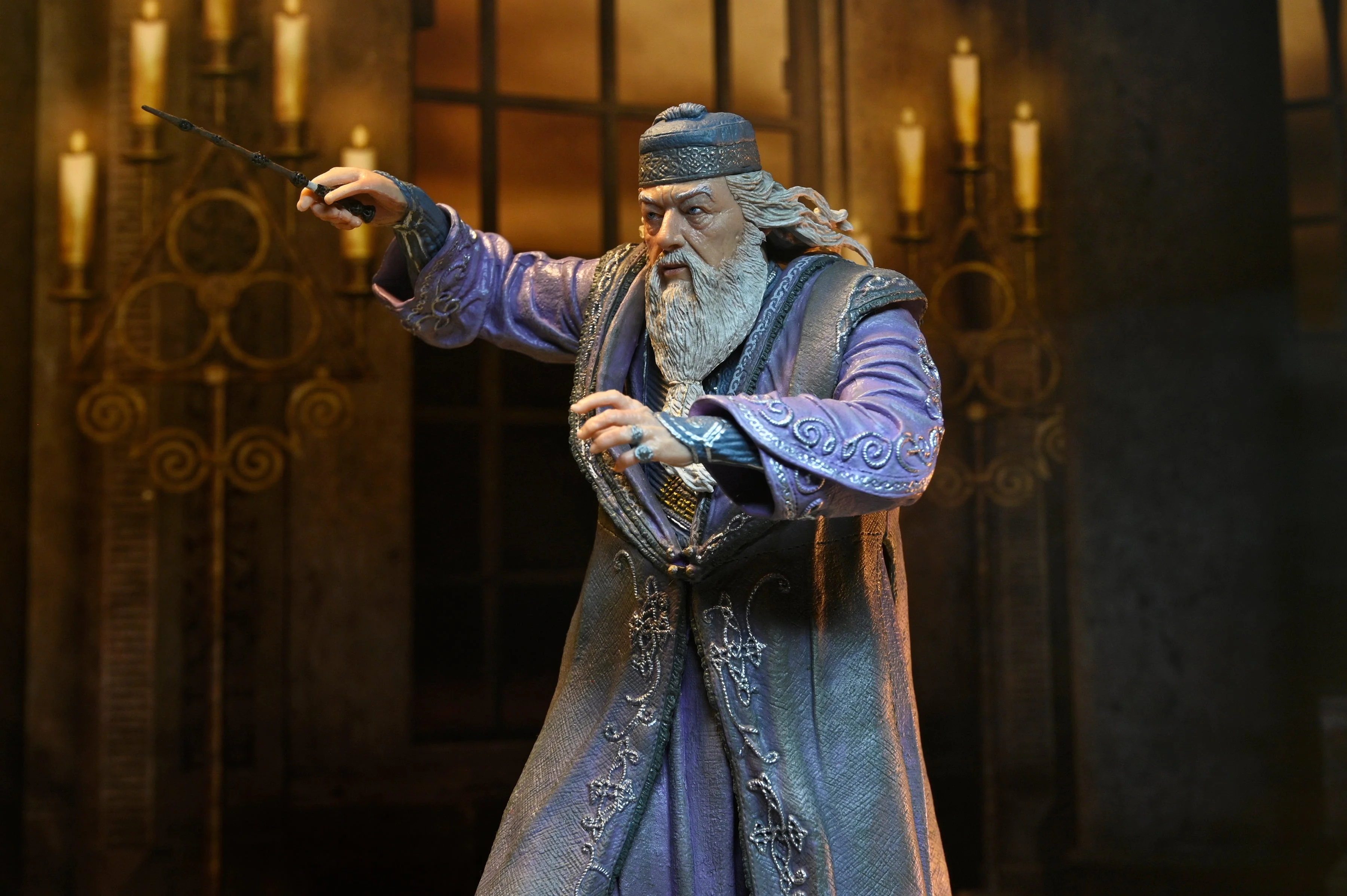 Harry Potter - Legacy Collection Albus Dumbledore 7" Scale Action Figure - Image 6
