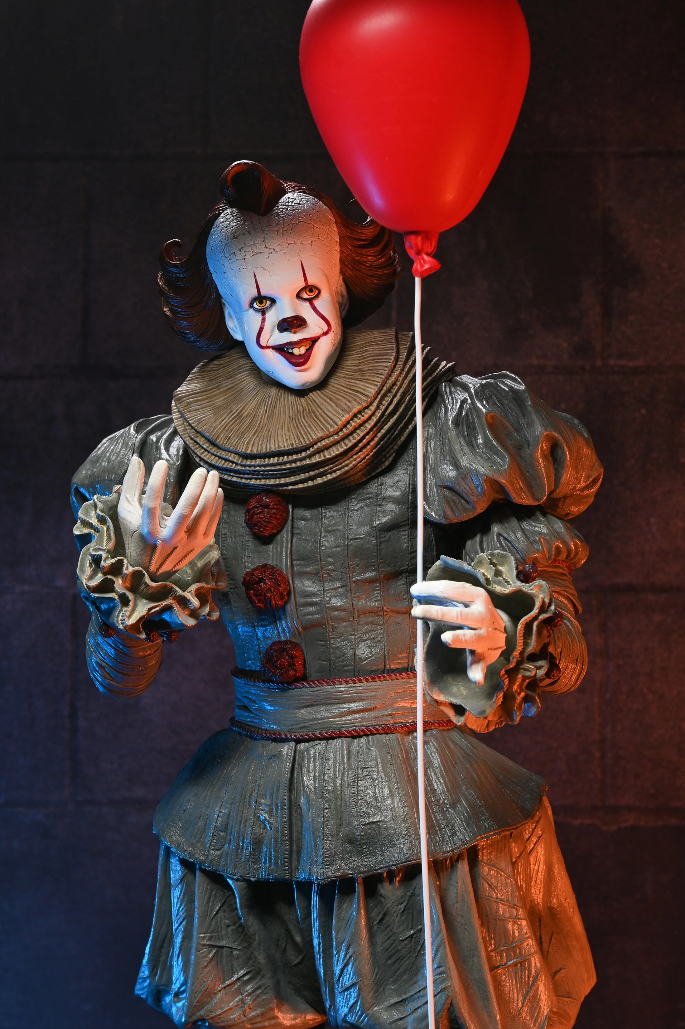 IT: Welcome to Derry - Pennywise 1/4 Scale Action Figure - Image 3