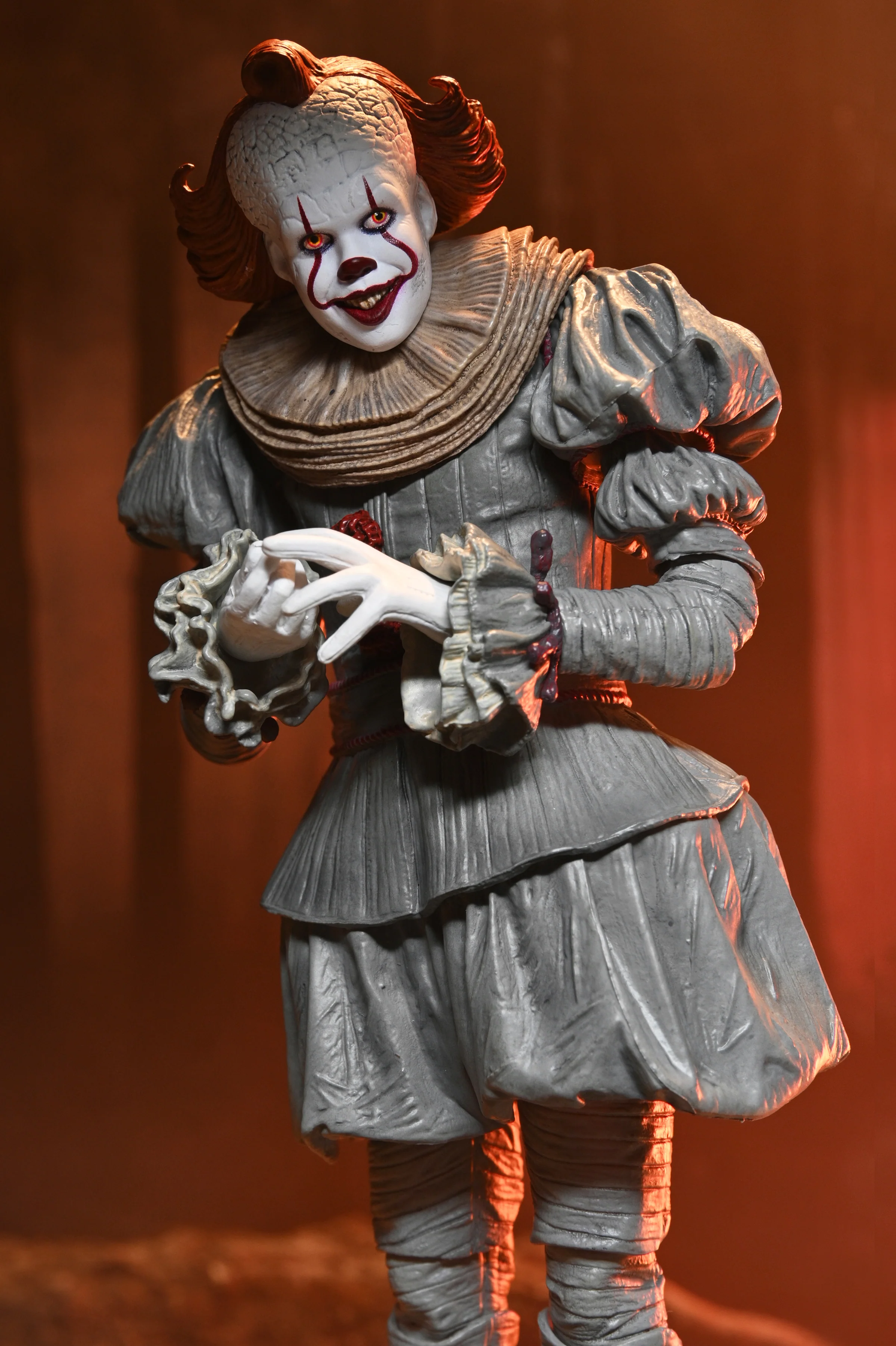 IT: Welcome to Derry - Ultimate Pennywise 7" Scale Action Figure (PRE-ORDER) - Image 7