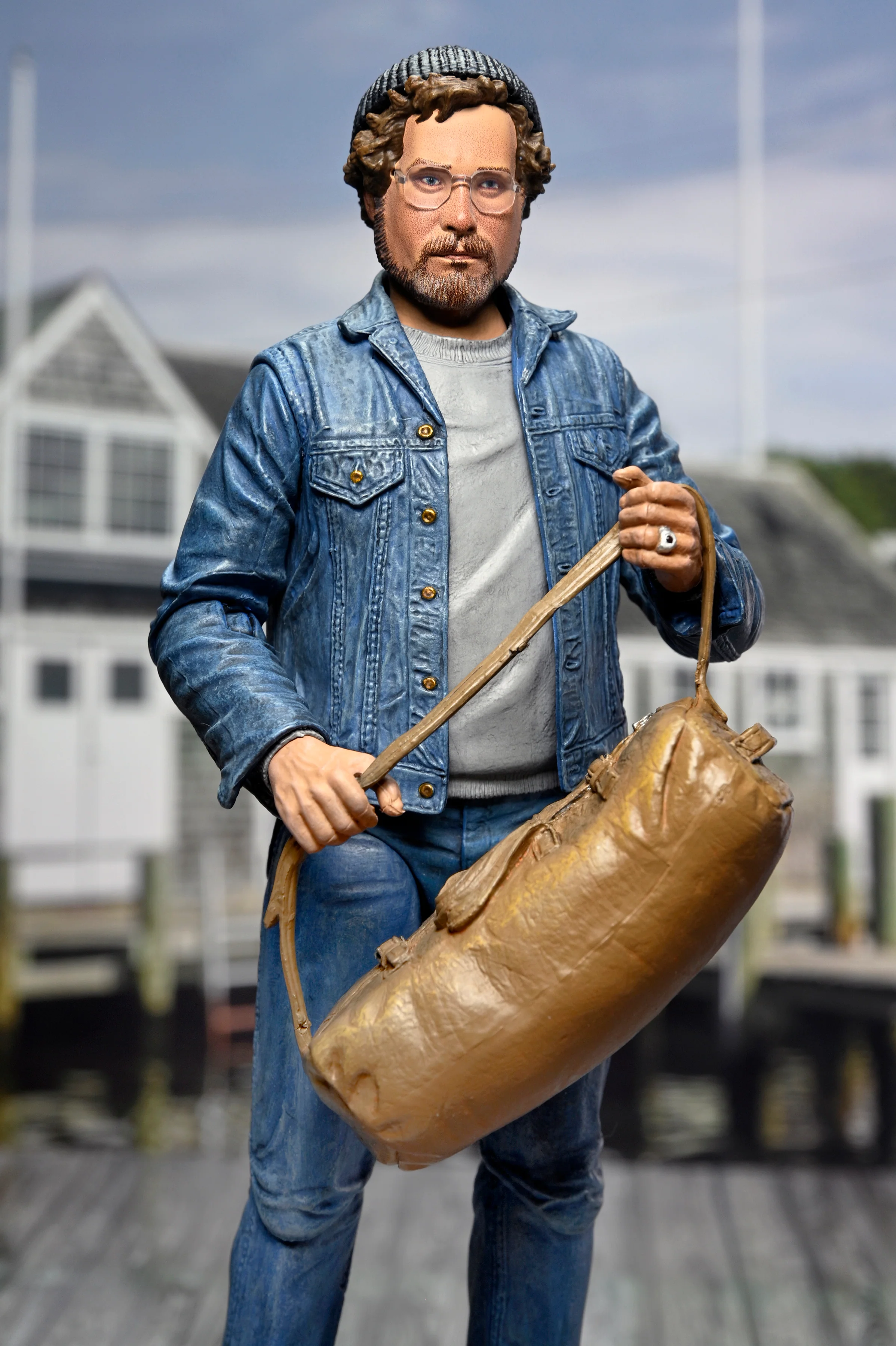 Jaws - 50th Anniversary Ultimate Matt Hooper (Amity Arrival) 7” Scale Action Figure - Image 6