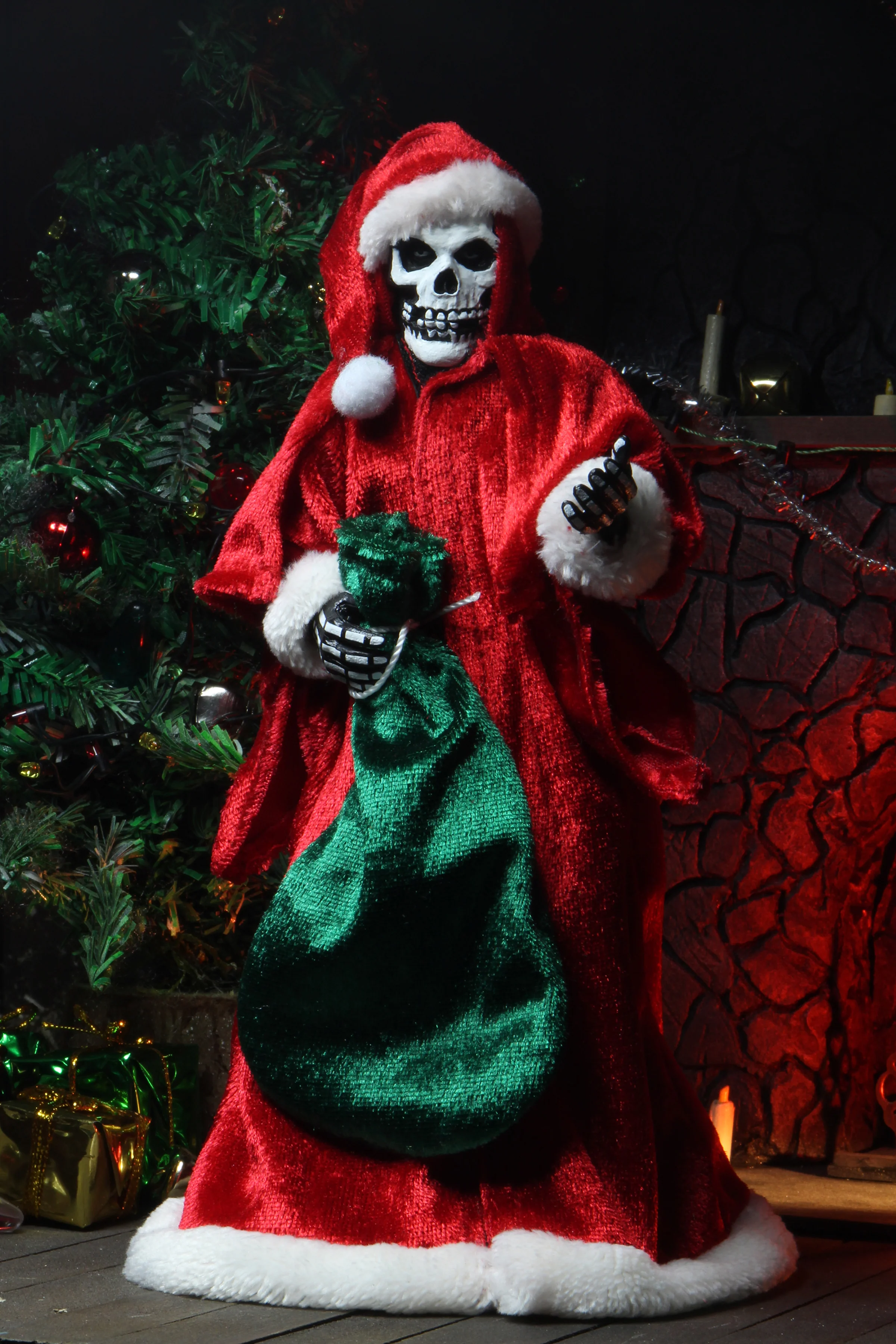 Misfits - Holiday Fiend 8" Clothed Action Figure - Image 2