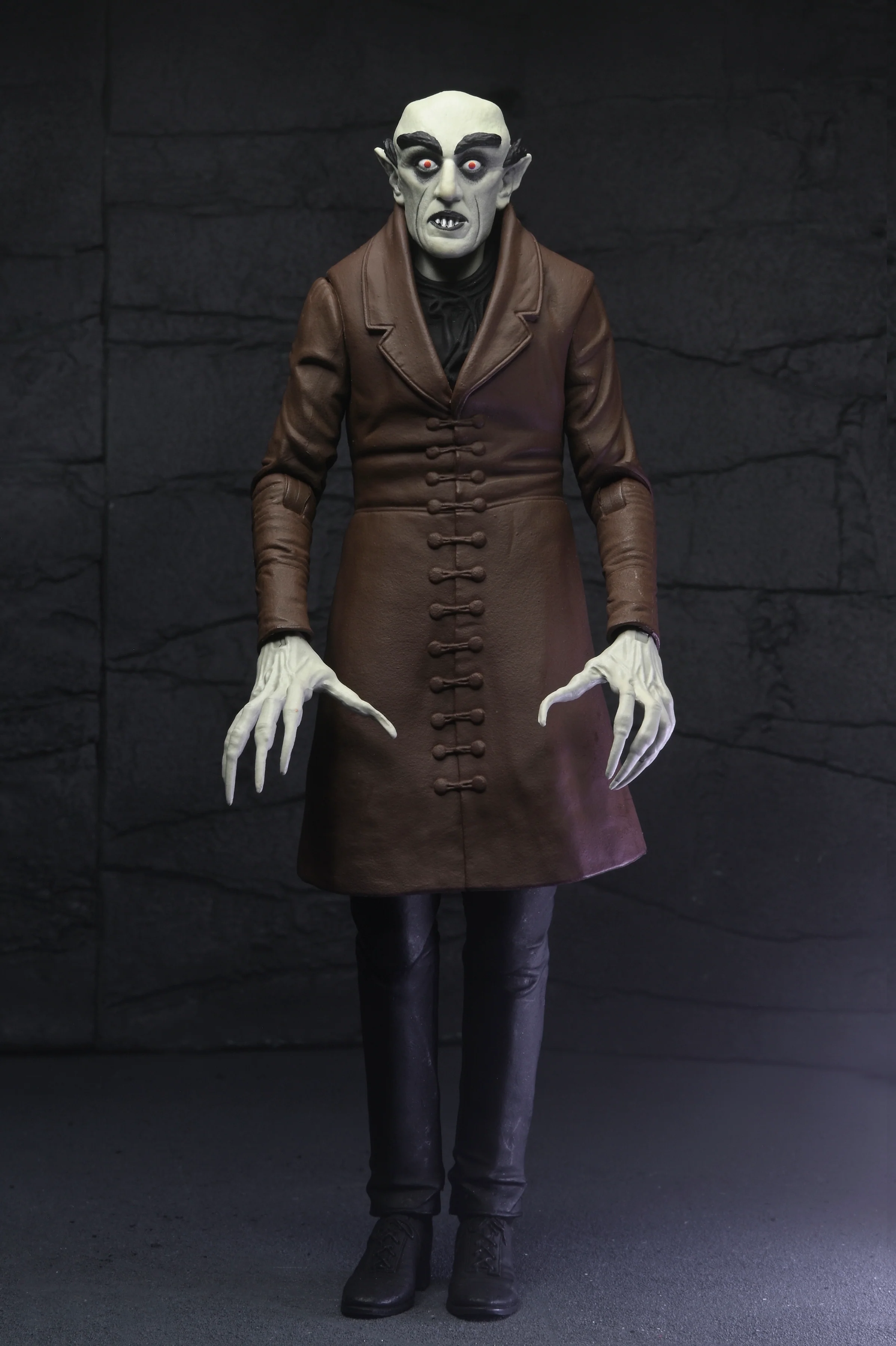 Nosferatu - Retro Glow-in-the-Dark Count Orlok 7” Scale Action Figure (2024 Con Exclusive)