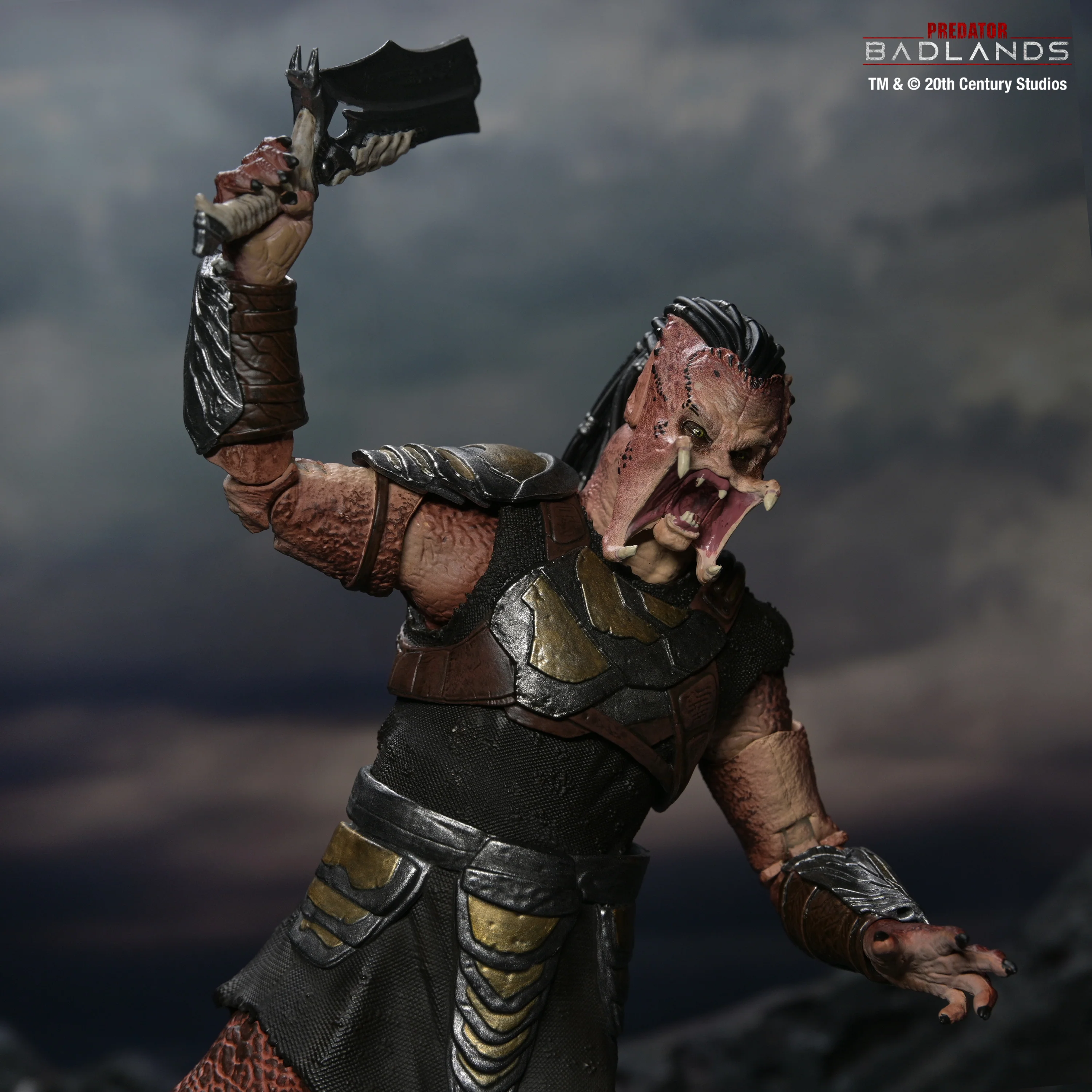 Predator: Badlands - Ultimate Dek (Training Armor) 7" Scale Action Figure (PRE-ORDER) - Image 9