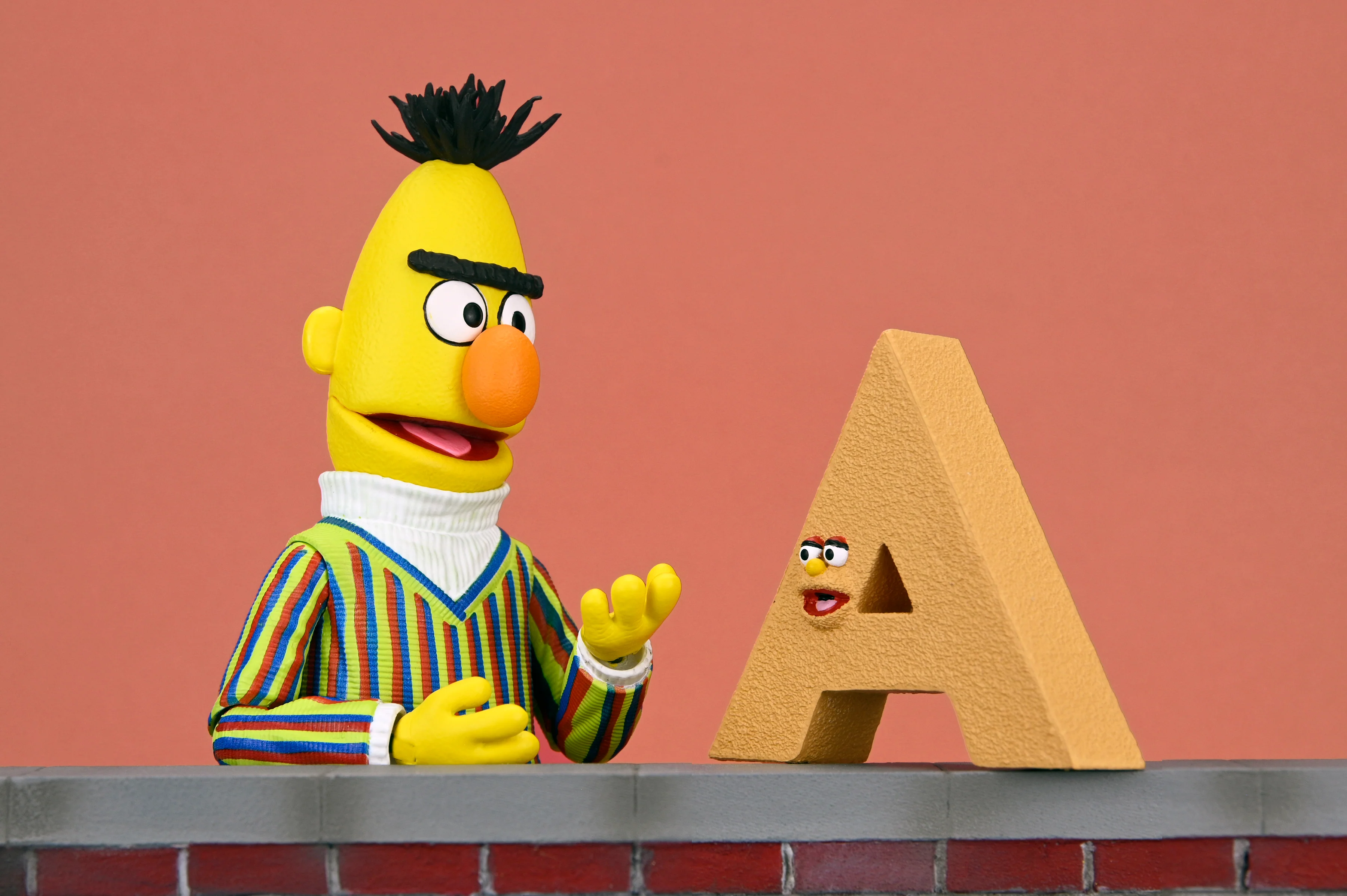 Sesame Street - Ultimate Bert & Ernie 7” Scale Action Figures Bundle - Image 6