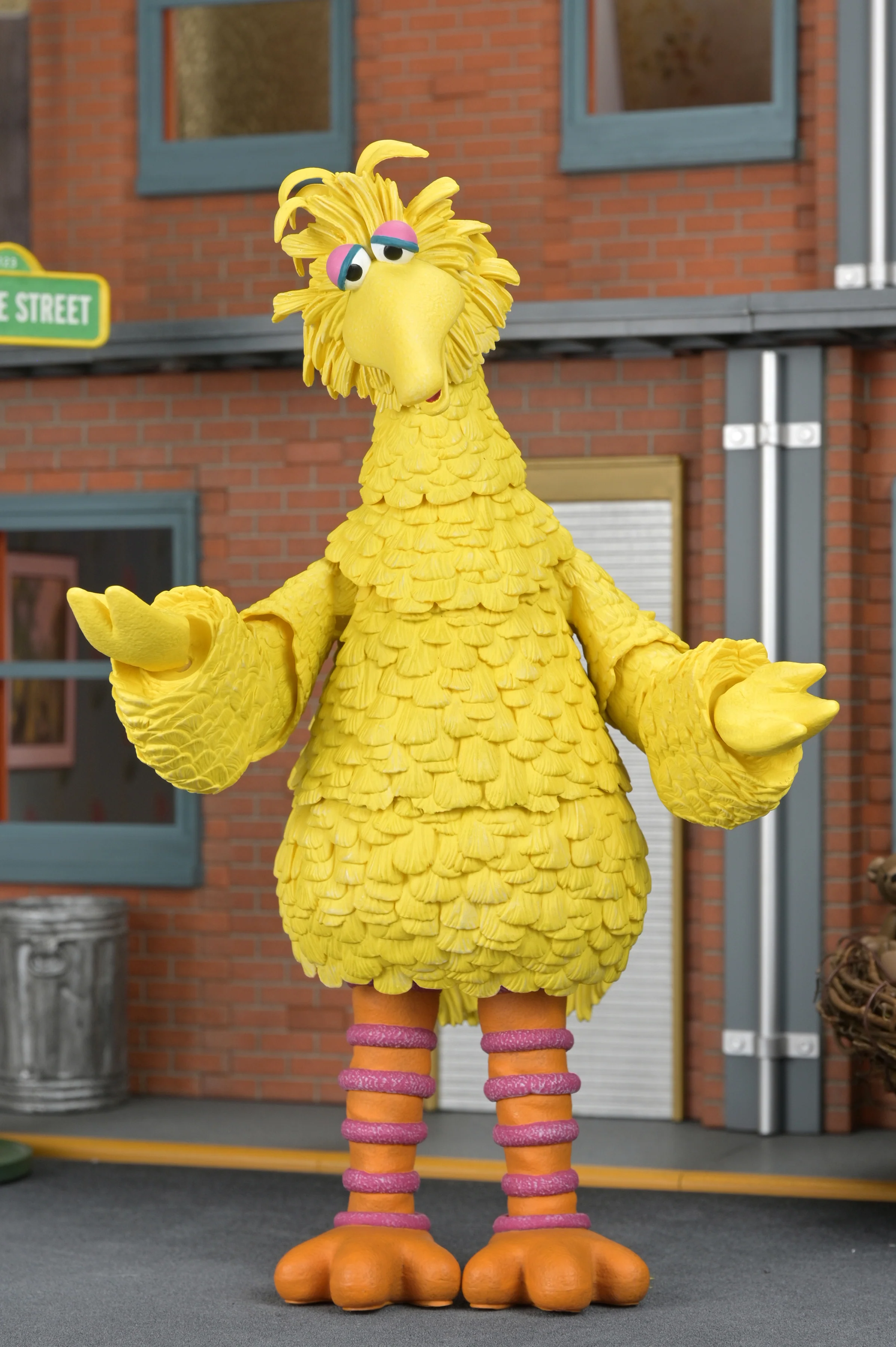 Sesame Street - Ultimate Big Bird 7” Scale Action Figure (PRE-ORDER) - Image 2