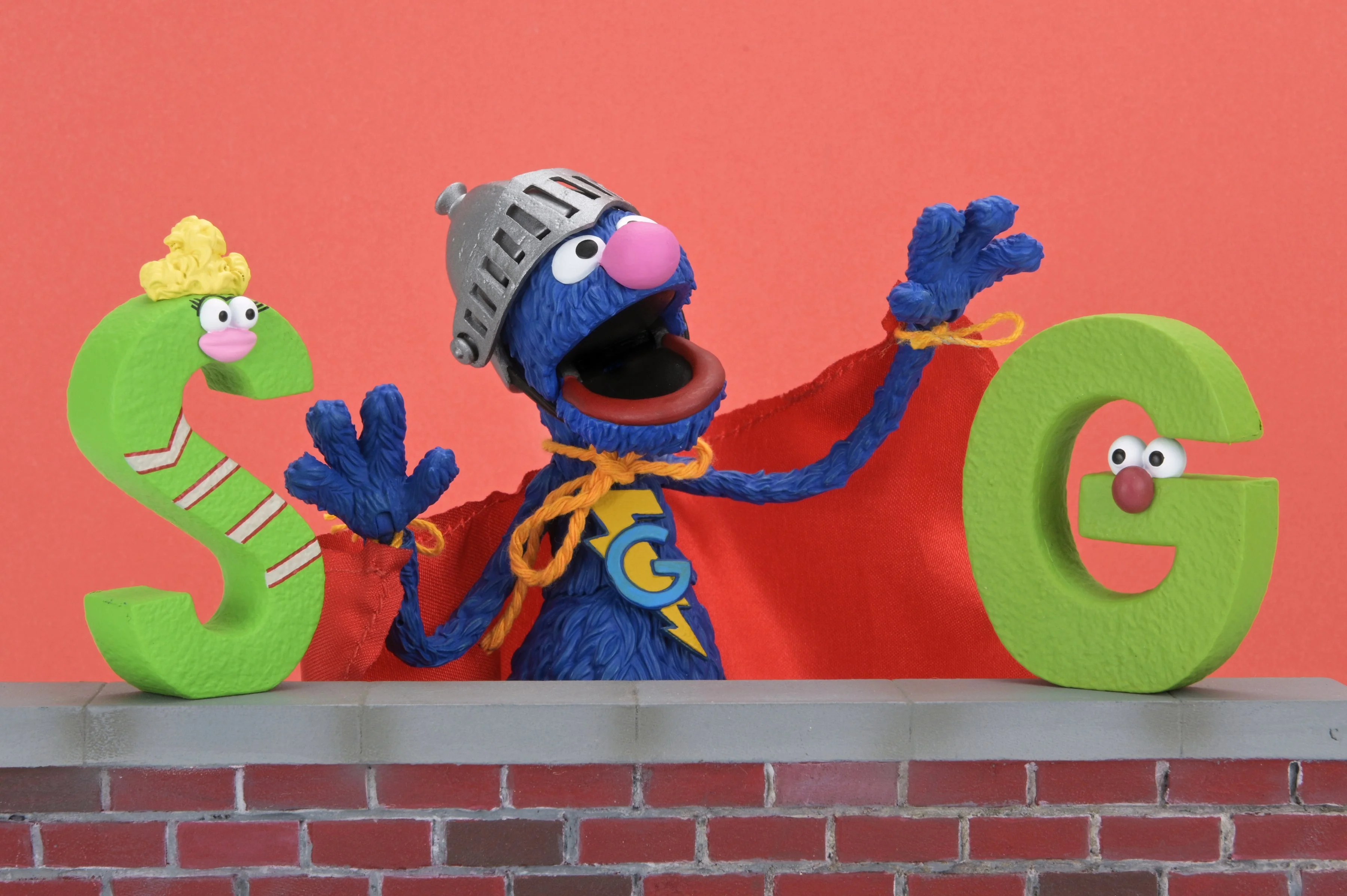 Sesame Street - Ultimate Super Grover 7" Scale Action Figure - Image 15
