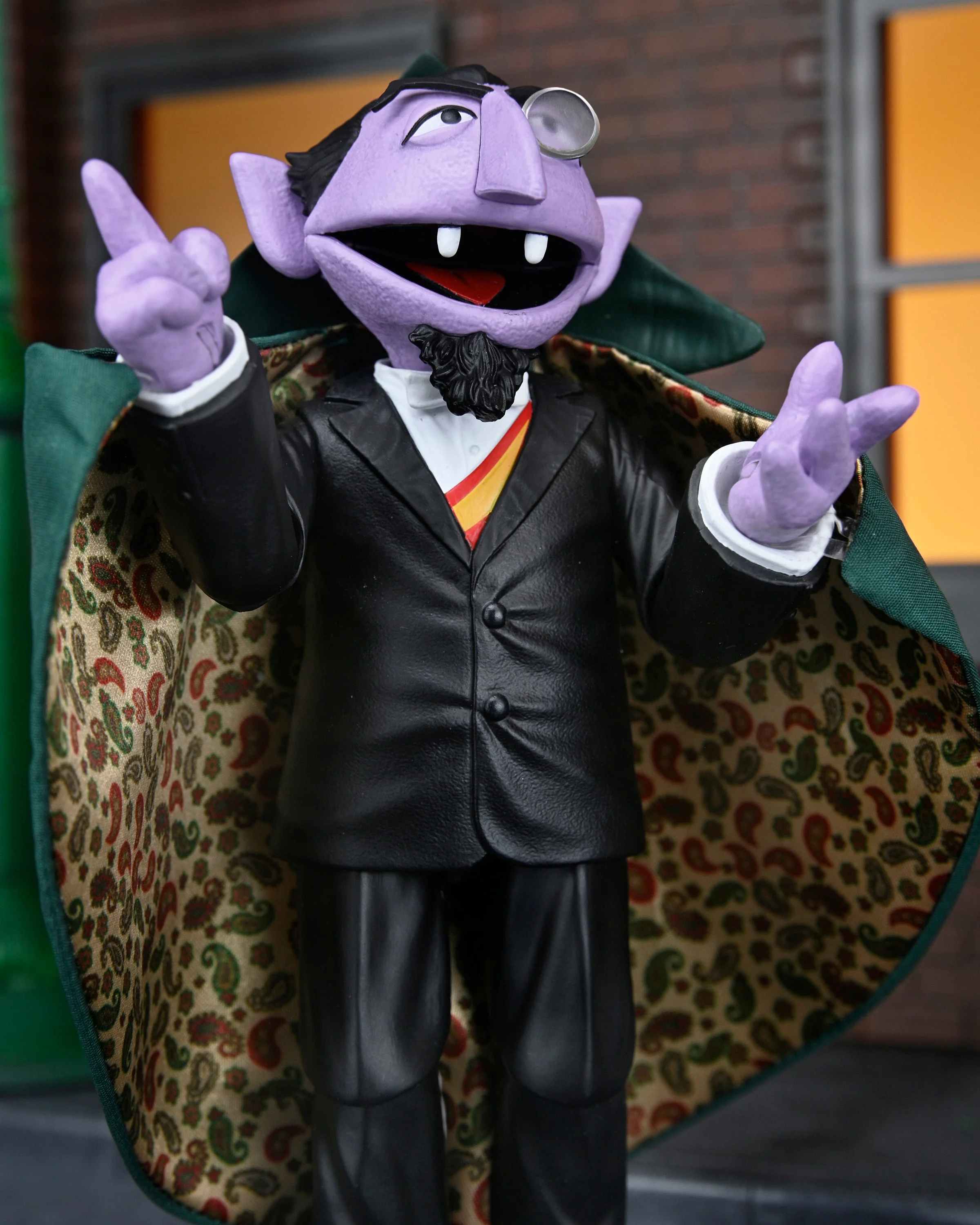 Sesame Street - Ultimate The Count 7” Scale Action Figure - Image 2