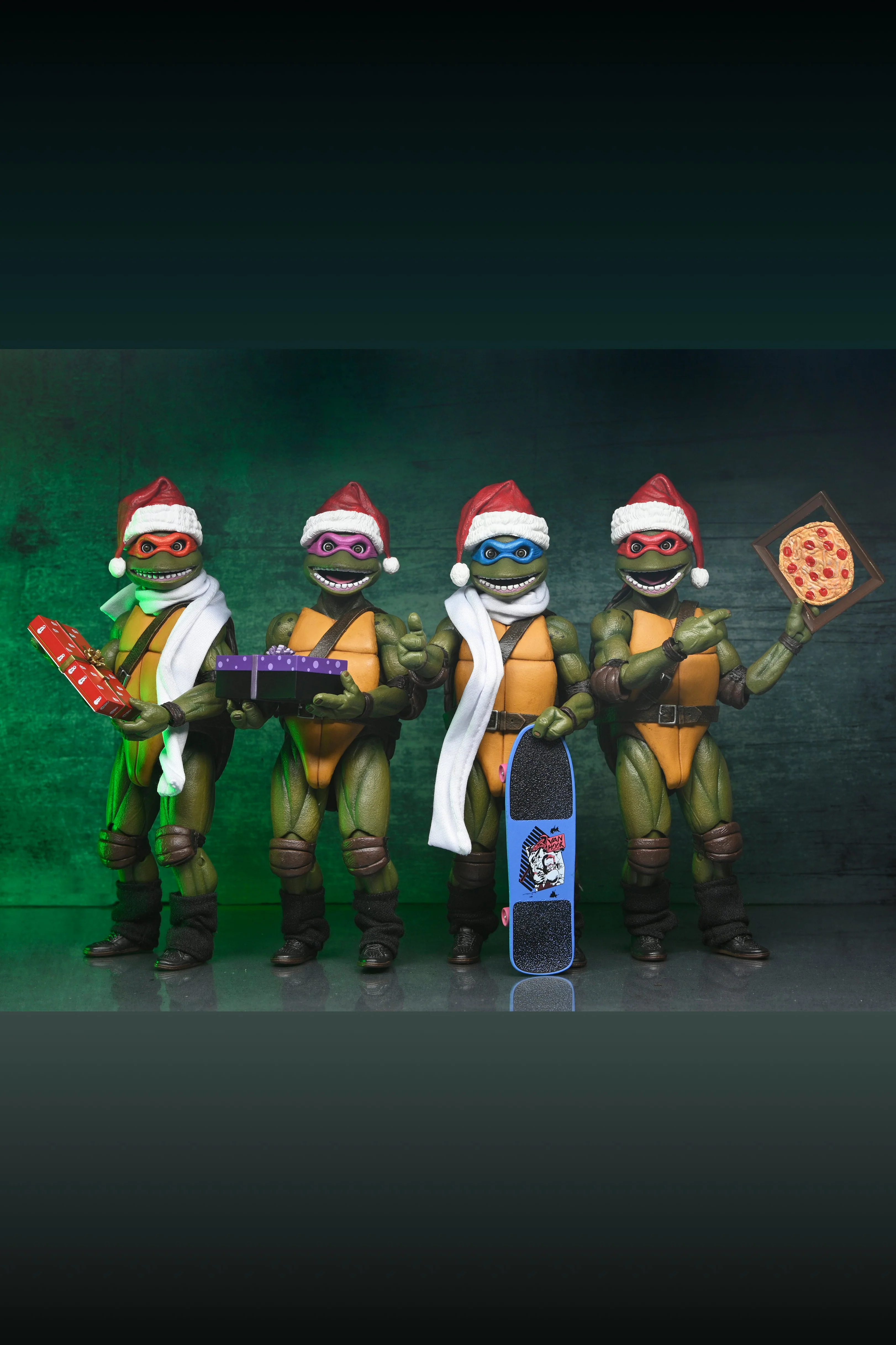 Teenage Mutant Ninja Turtles (1990 Movie) - Dimension X-Mas Vacation 7" Scale Action Figure (4-Pack) - Image 2