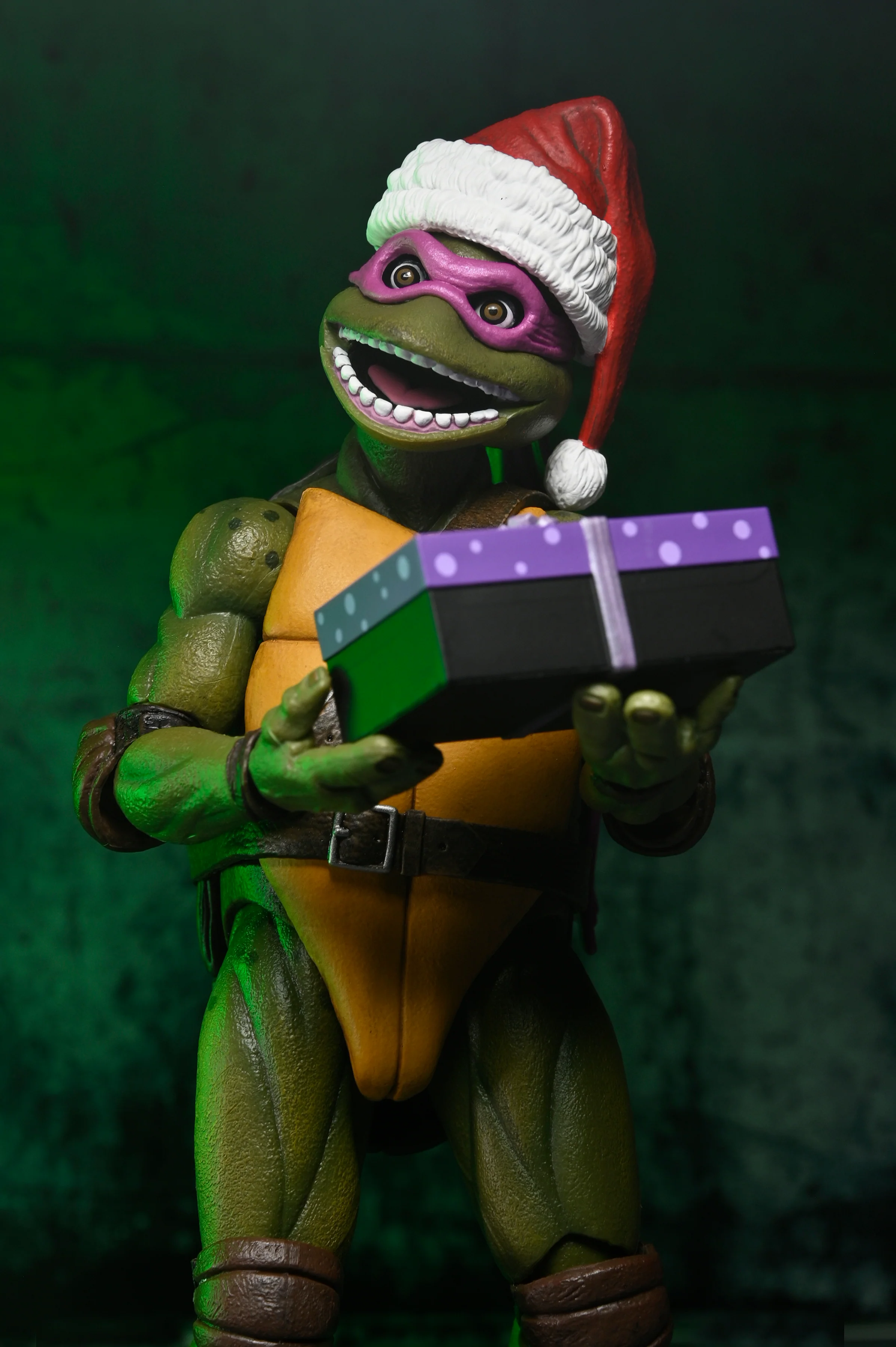 Teenage Mutant Ninja Turtles (1990 Movie) - Dimension X-Mas Vacation 7" Scale Action Figure (4-Pack) - Image 8
