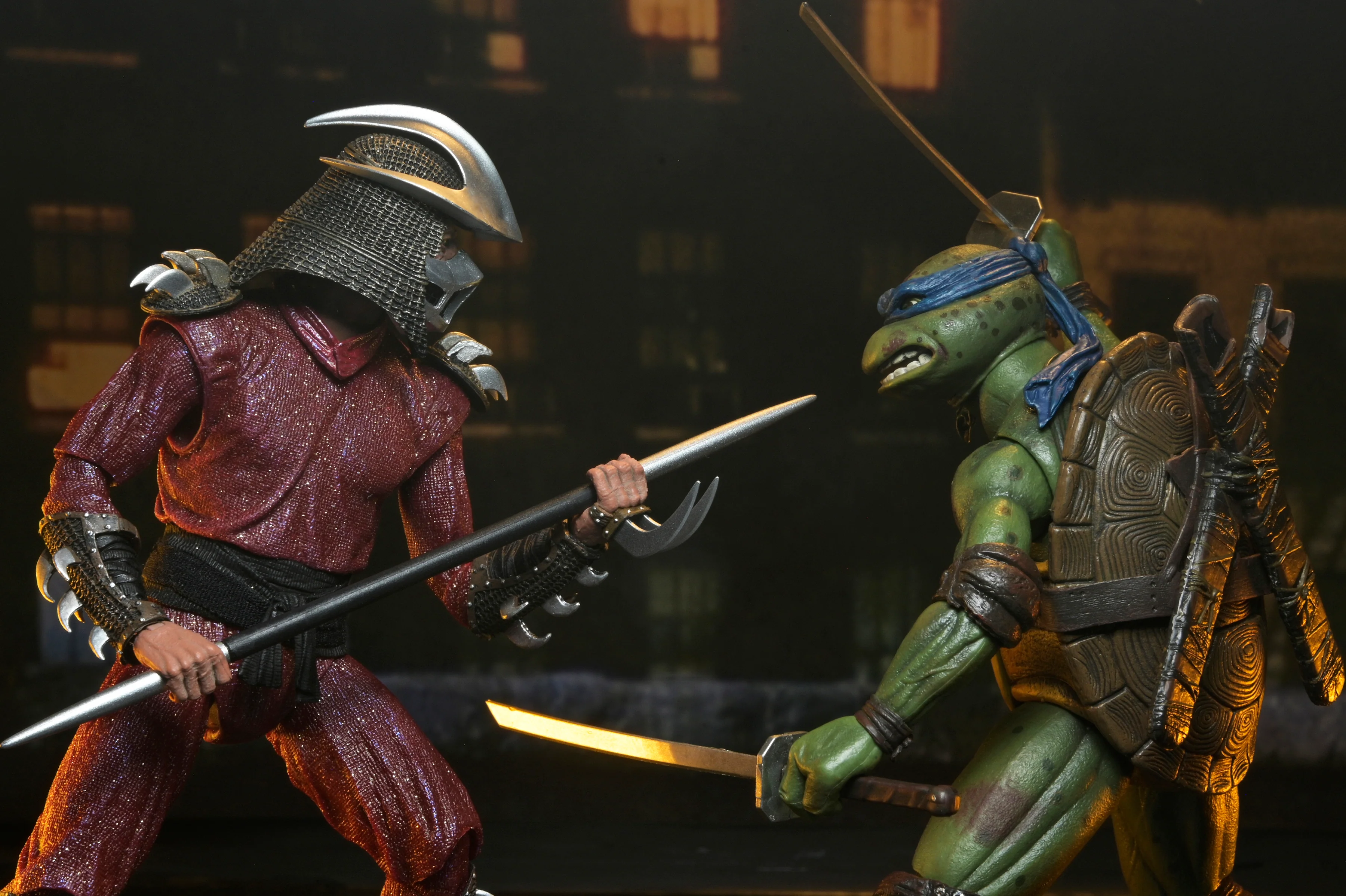 Teenage Mutant Ninja Turtles (1990 Movie) - Rooftop Battle Leonardo vs. Shredder 7" Scale Action Figure (2-Pack) - Image 4