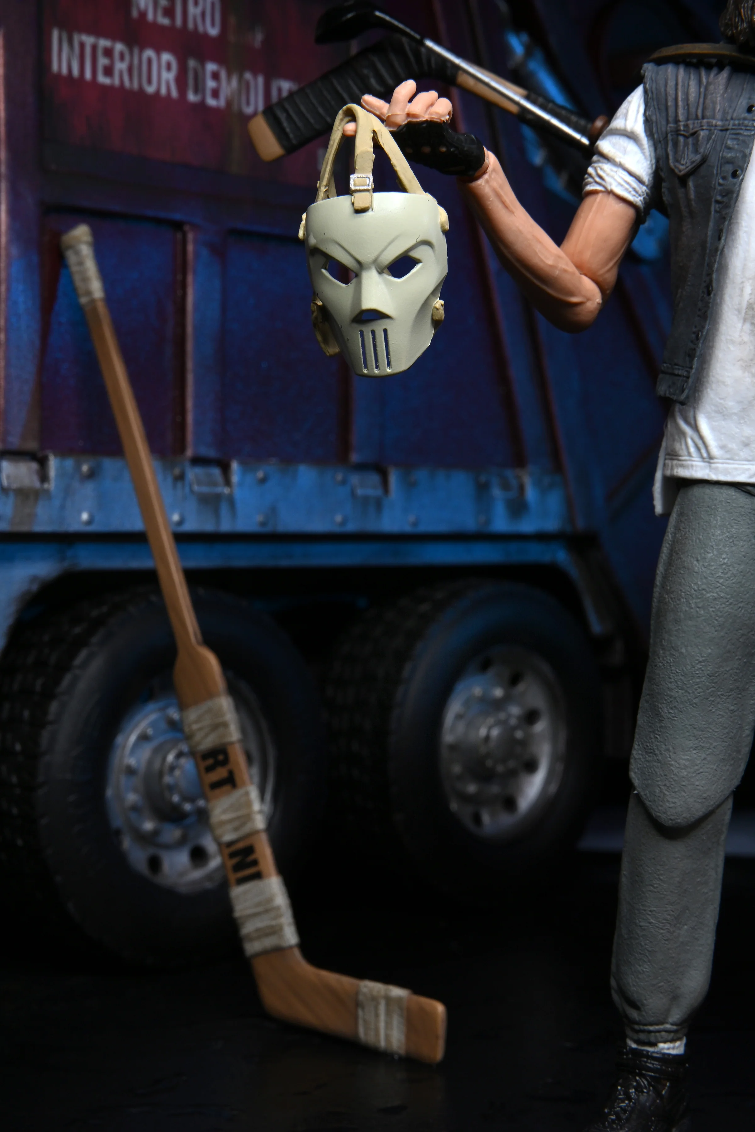 Teenage Mutant Ninja Turtles (1990 Movie) - Ultimate Casey Jones 7" Scale Action Figure - Image 4