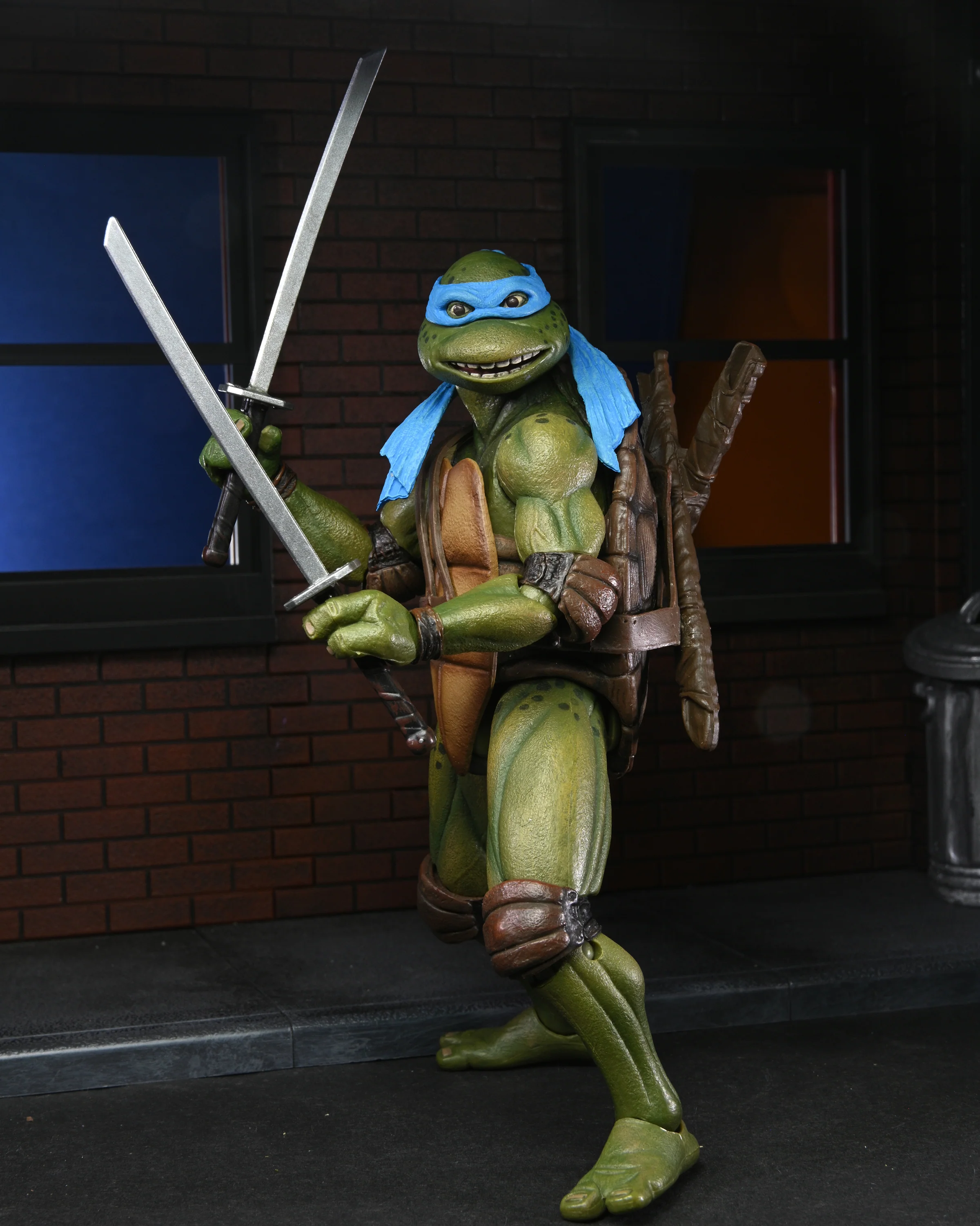 Teenage Mutant Ninja Turtles 2: Secrect of the Ooze - Leonardo & Raphael 7" Scale Action Figure (2 Pack) - Image 7