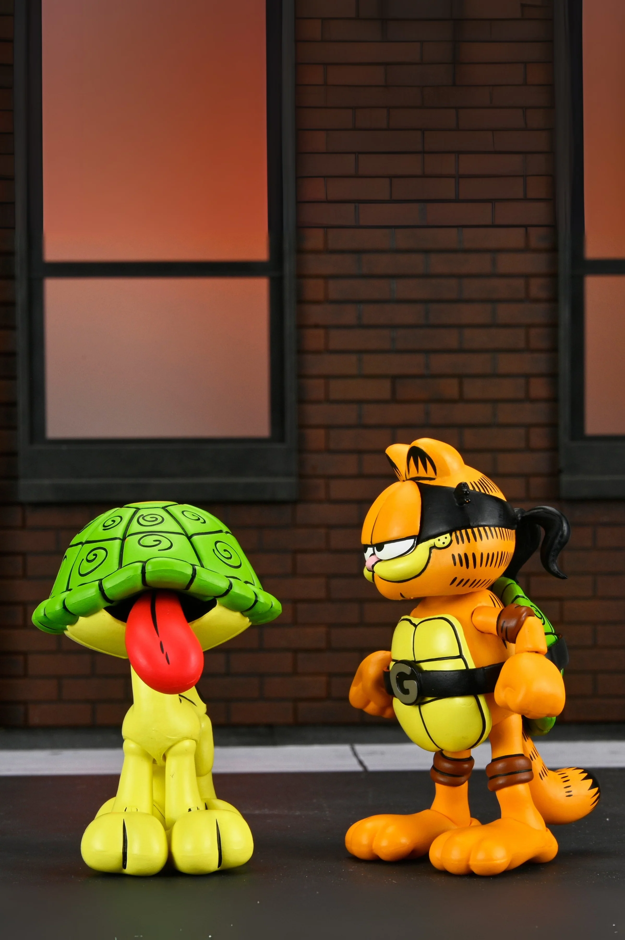 Teenage Mutant Ninja Turtles (Archie Comics) x Garfield - Ultimate Garfello & Odie 7” Scale Action Figures - Image 3