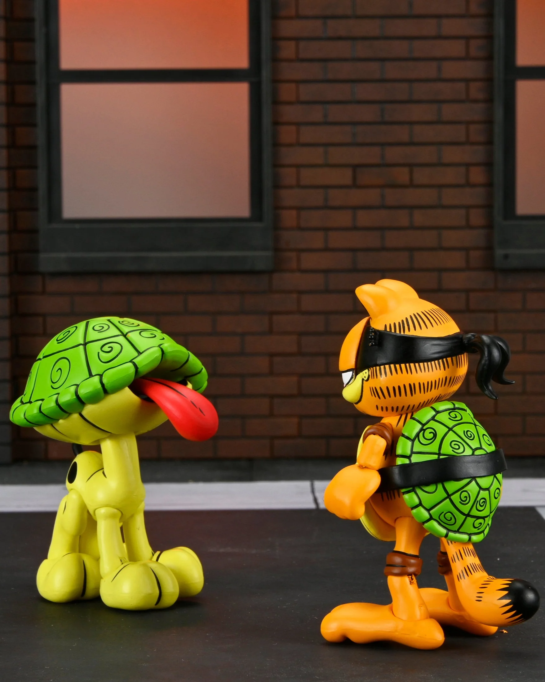 Teenage Mutant Ninja Turtles (Archie Comics) x Garfield - Ultimate Garfello & Odie 7” Scale Action Figures - Image 6