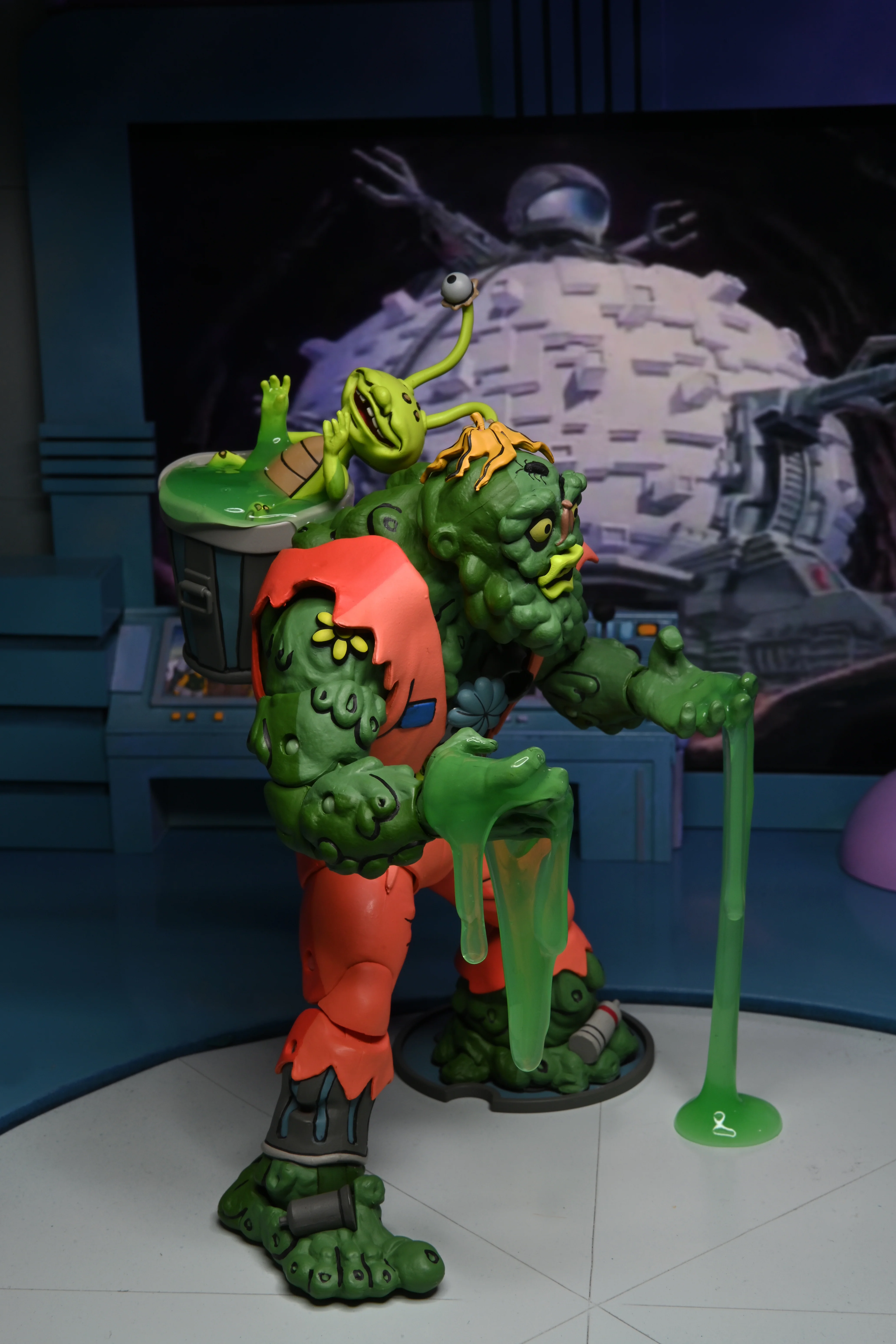 Teenage Mutant Ninja Turtles (Cartoon) - Ultimate Muckman 7” Scale Action Figure - Image 5