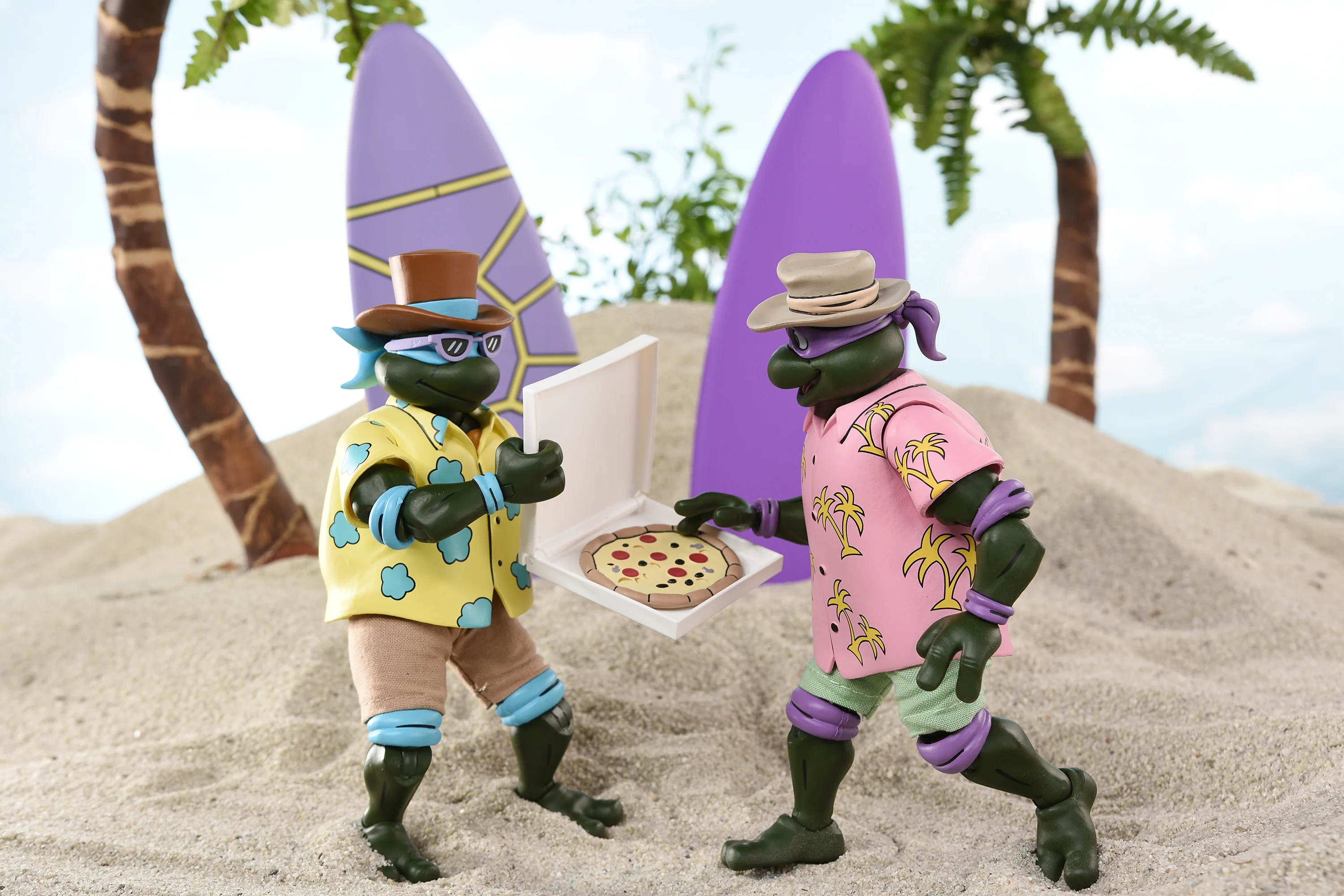 Teenage Mutant Ninja Turtles (Cartoon) - Bodacious Beach Bros. Turtles 7” Scale Action Figure 4-Pack (2025 Con Exclusive) (PRE-ORDER) - Image 10