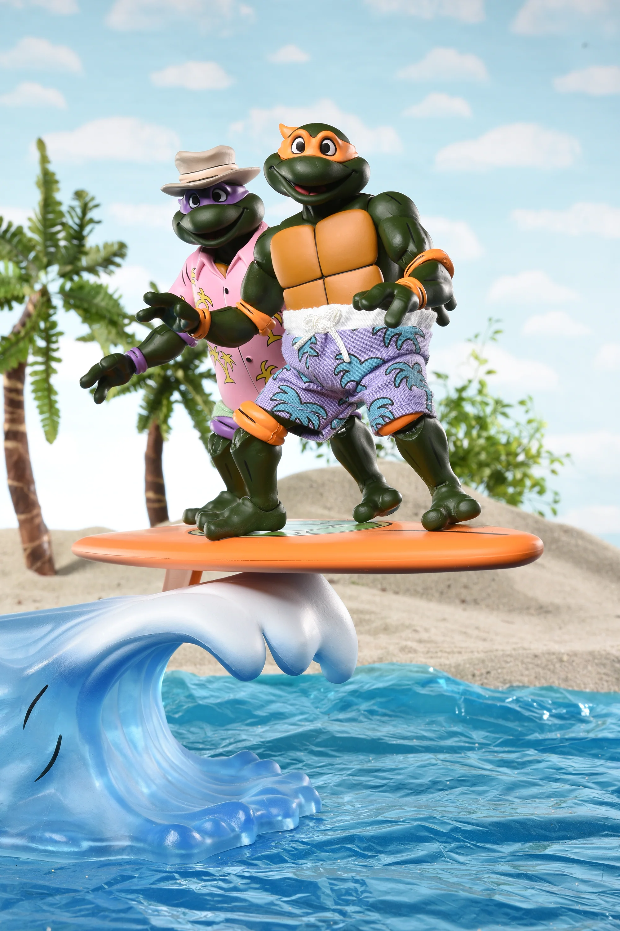 Teenage Mutant Ninja Turtles (Cartoon) - Bodacious Beach Bros. Turtles 7” Scale Action Figure 4-Pack (2025 Con Exclusive) (PRE-ORDER) - Image 4