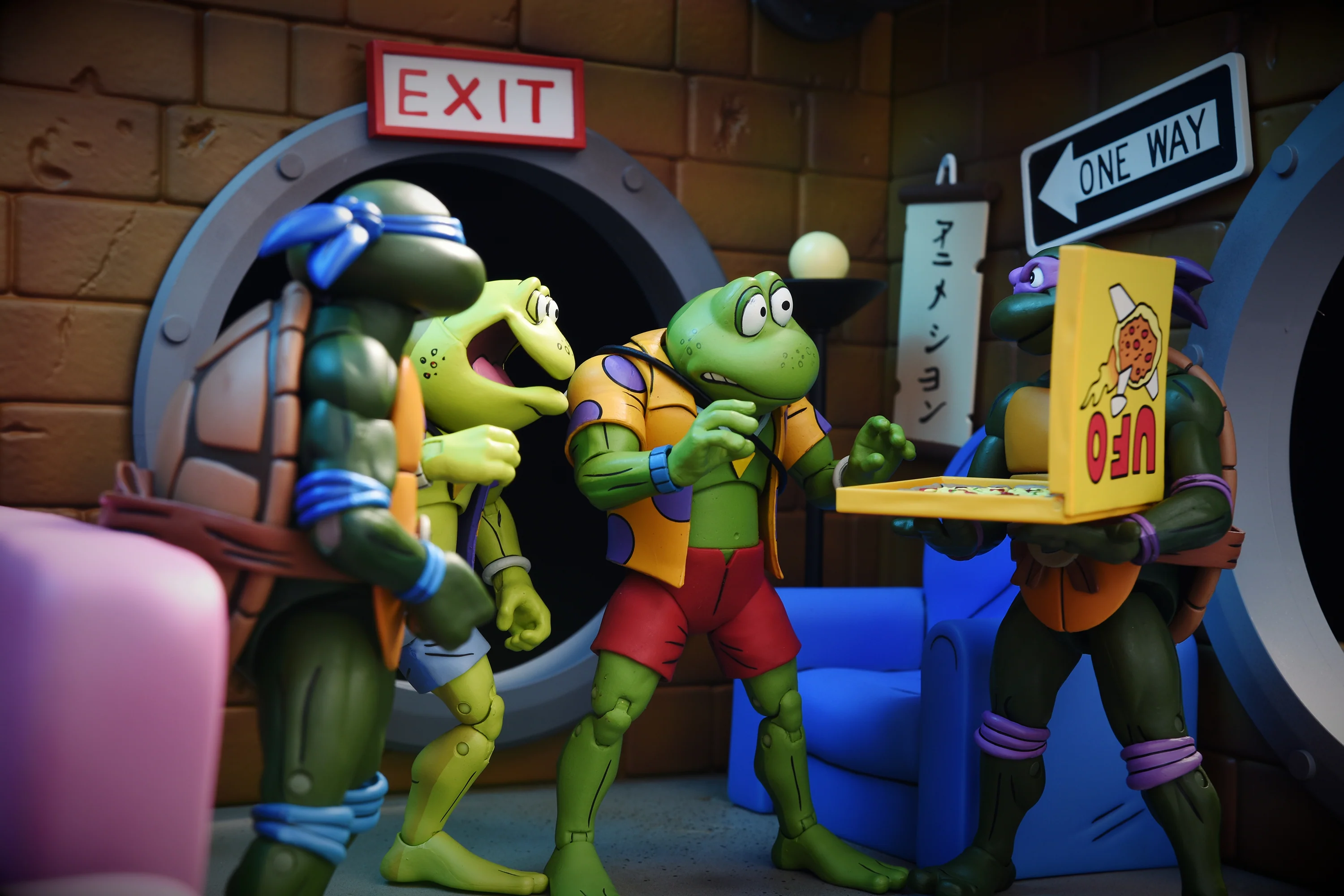 Teenage Mutant Ninja Turtles (Cartoon) - Sewer Lair - Living Room Diorama - Image 8