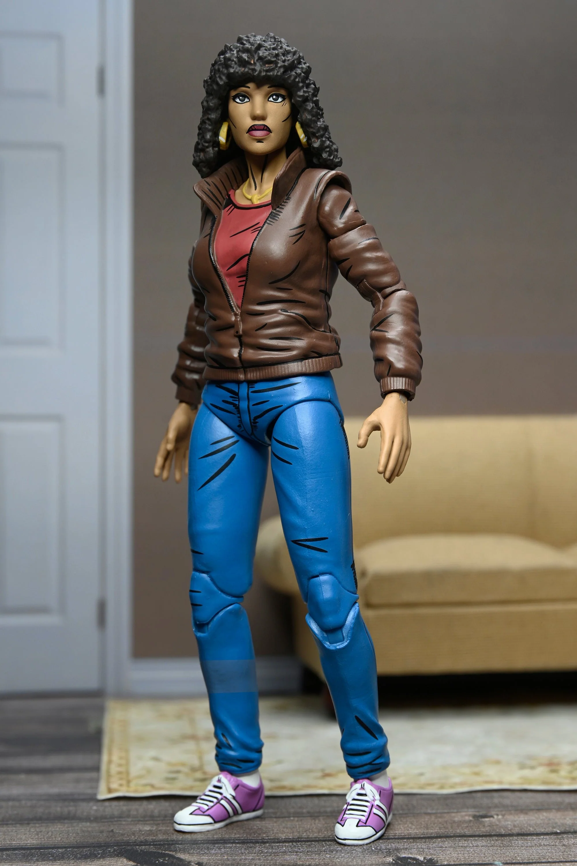 Teenage Mutant Ninja Turtles (Mirage Comics) - April O'Neil 7" Scale Action Figure - Image 7