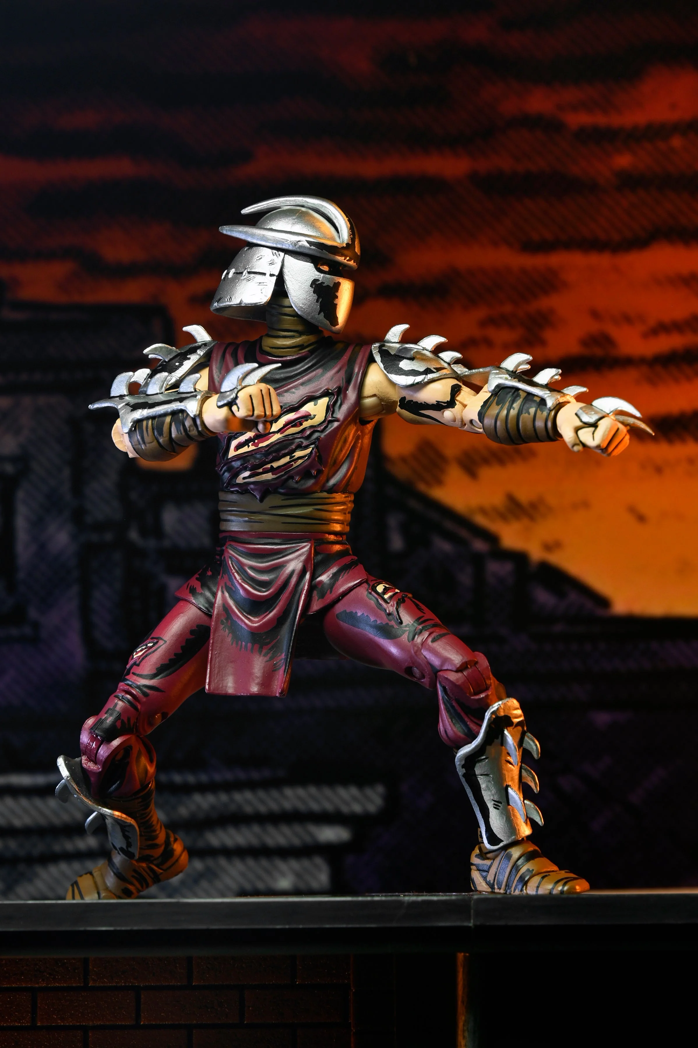 Teenage Mutant Ninja Turtles (Mirage Comics) - Battle-Damaged Shredder 7" Scale Action Figure (Classic Colors) - Image 3