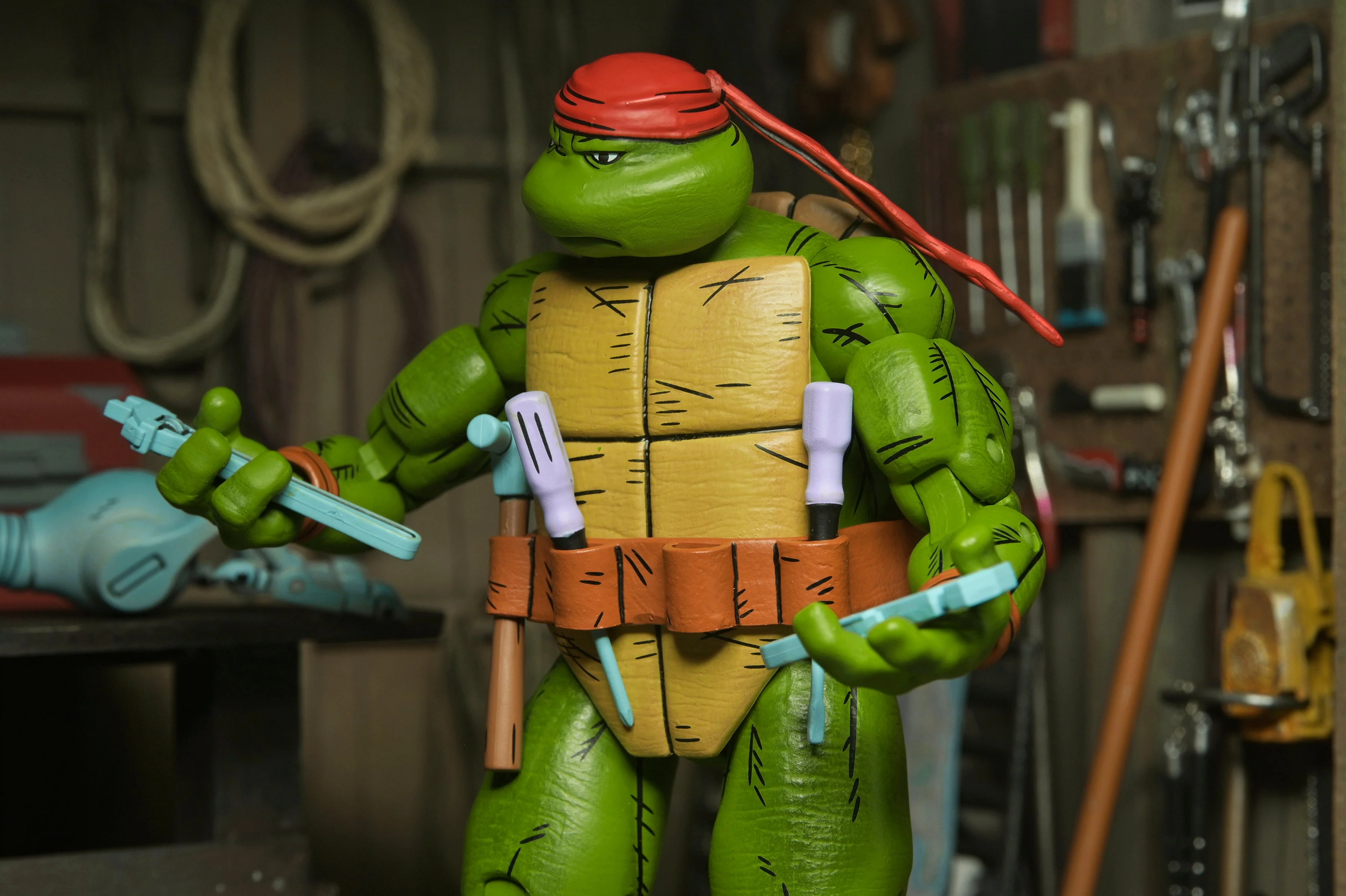 Teenage Mutant Ninja Turtles (Mirage Comics) - Handyman Donatello 7" Scale Action Figure - Image 6