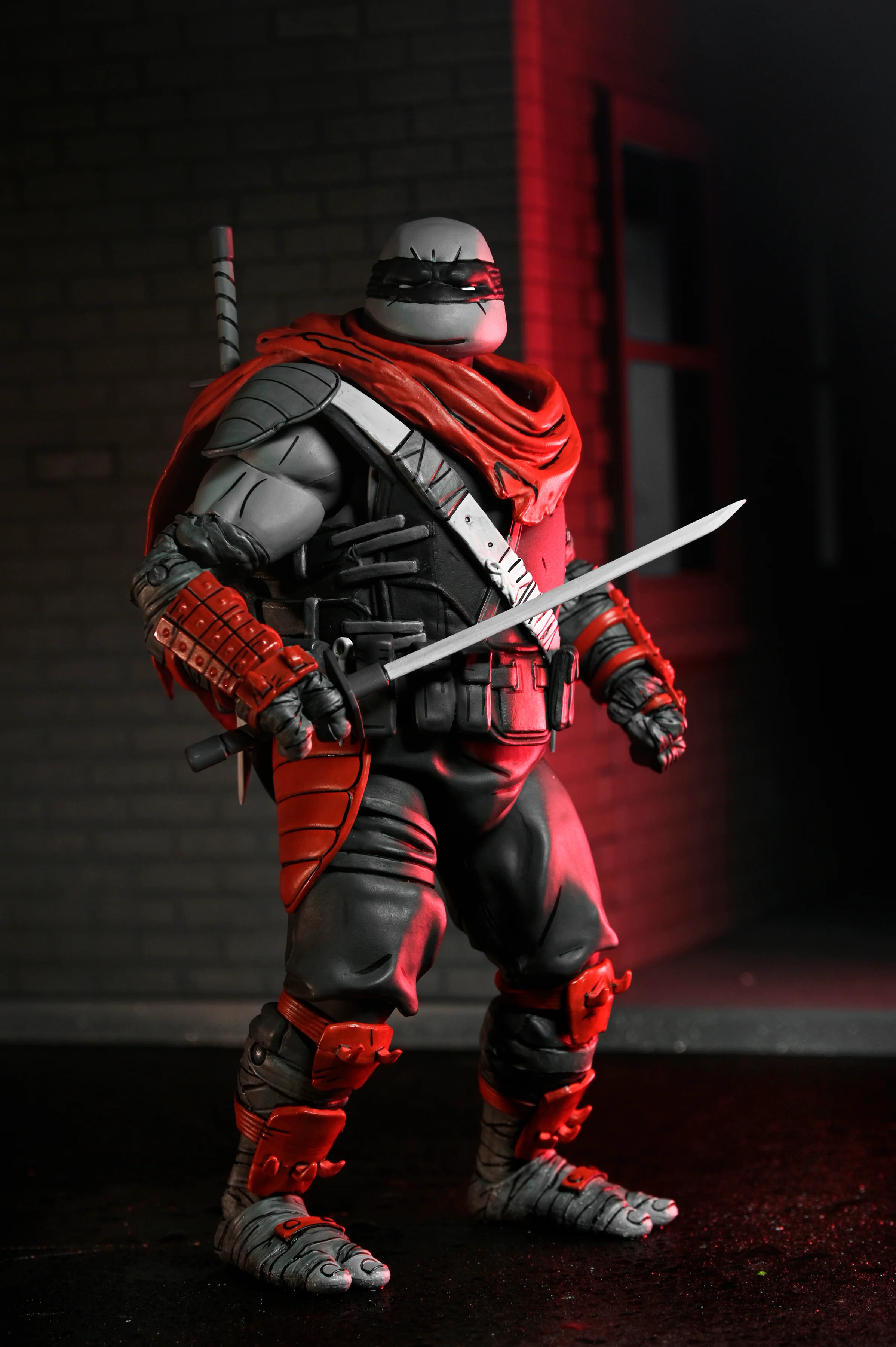 Teenage Mutant Ninja Turtles (The Last Ronin - The Lost Years) - Nightwatcher Leonardo 7” Scale Action Figure - Image 6