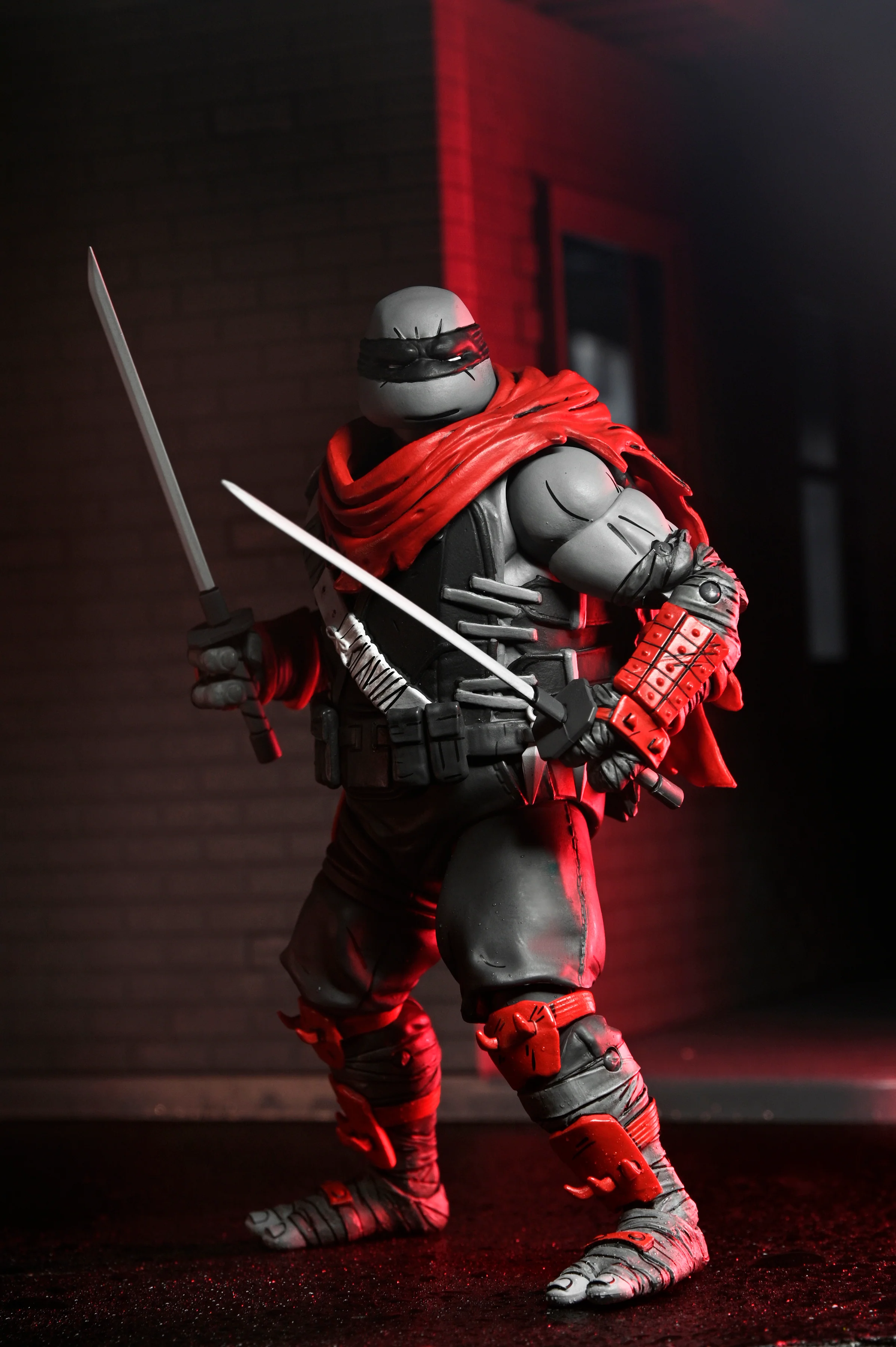 Teenage Mutant Ninja Turtles (The Last Ronin - The Lost Years) - Nightwatcher Leonardo 7” Scale Action Figure - Image 4